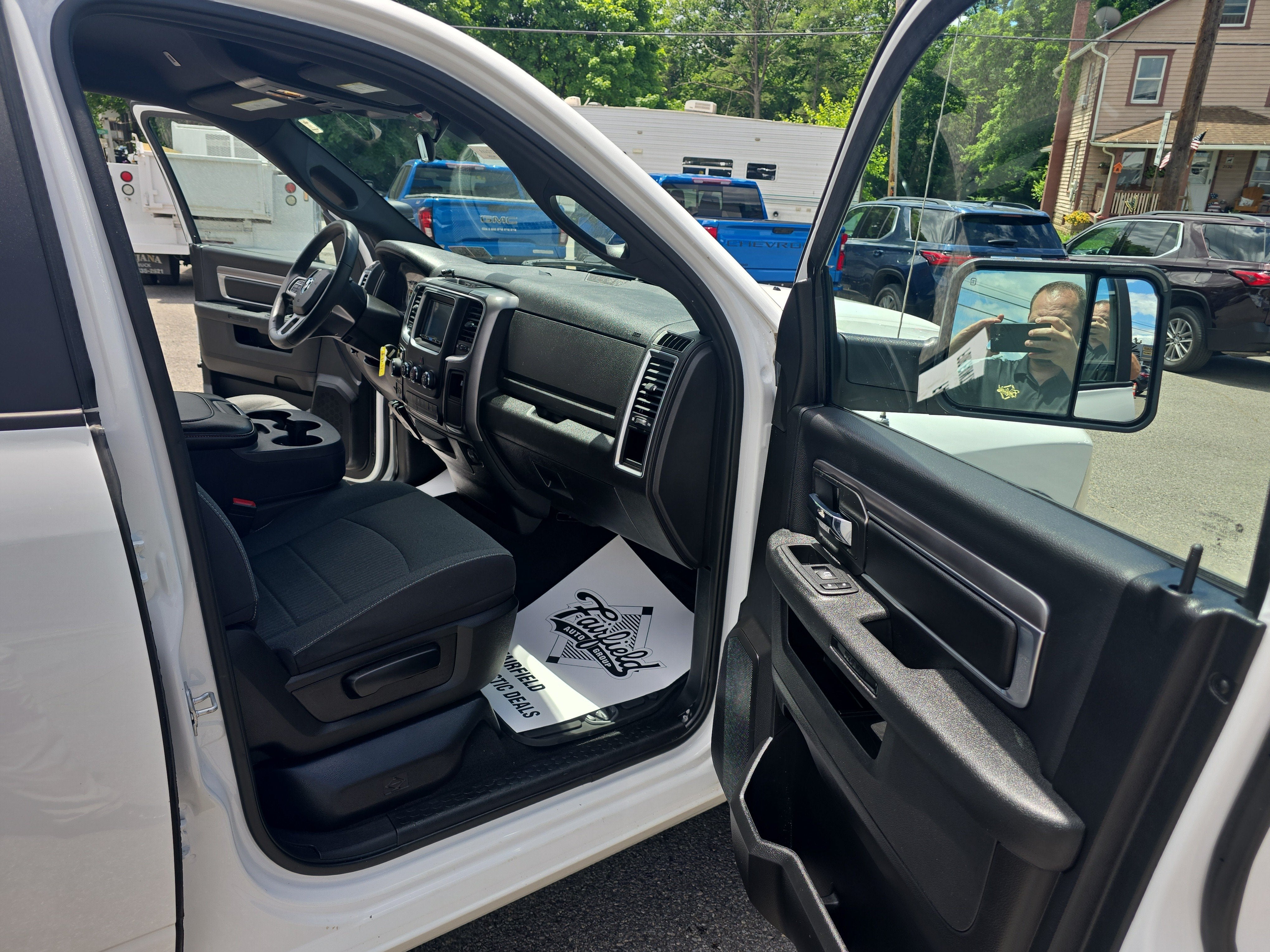 2022 RAM 1500 Classic Warlock Quad Cab 4x4 6'4" Box