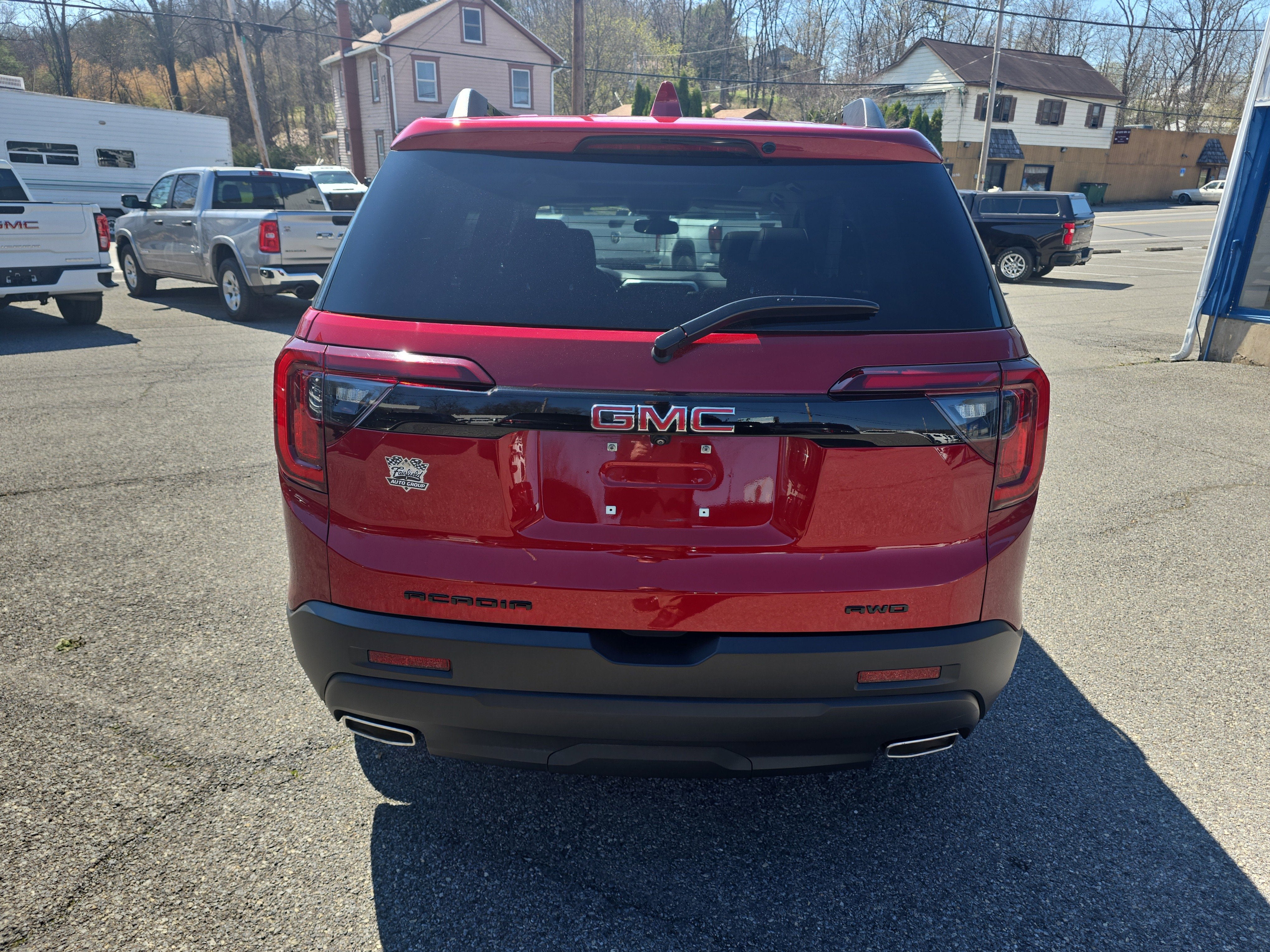 2023 GMC Acadia SLT
