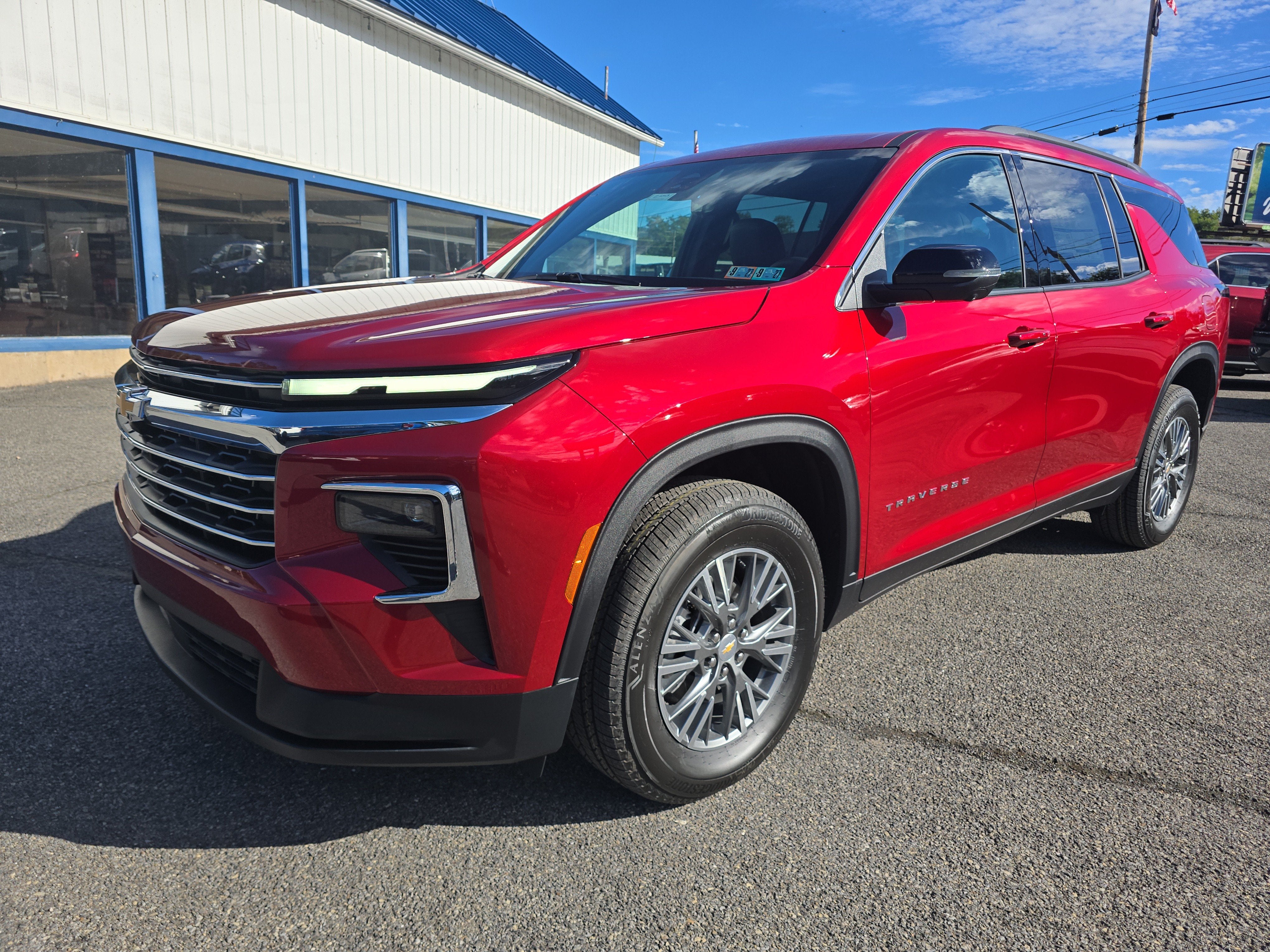 2027 Chevrolet Traverse LT