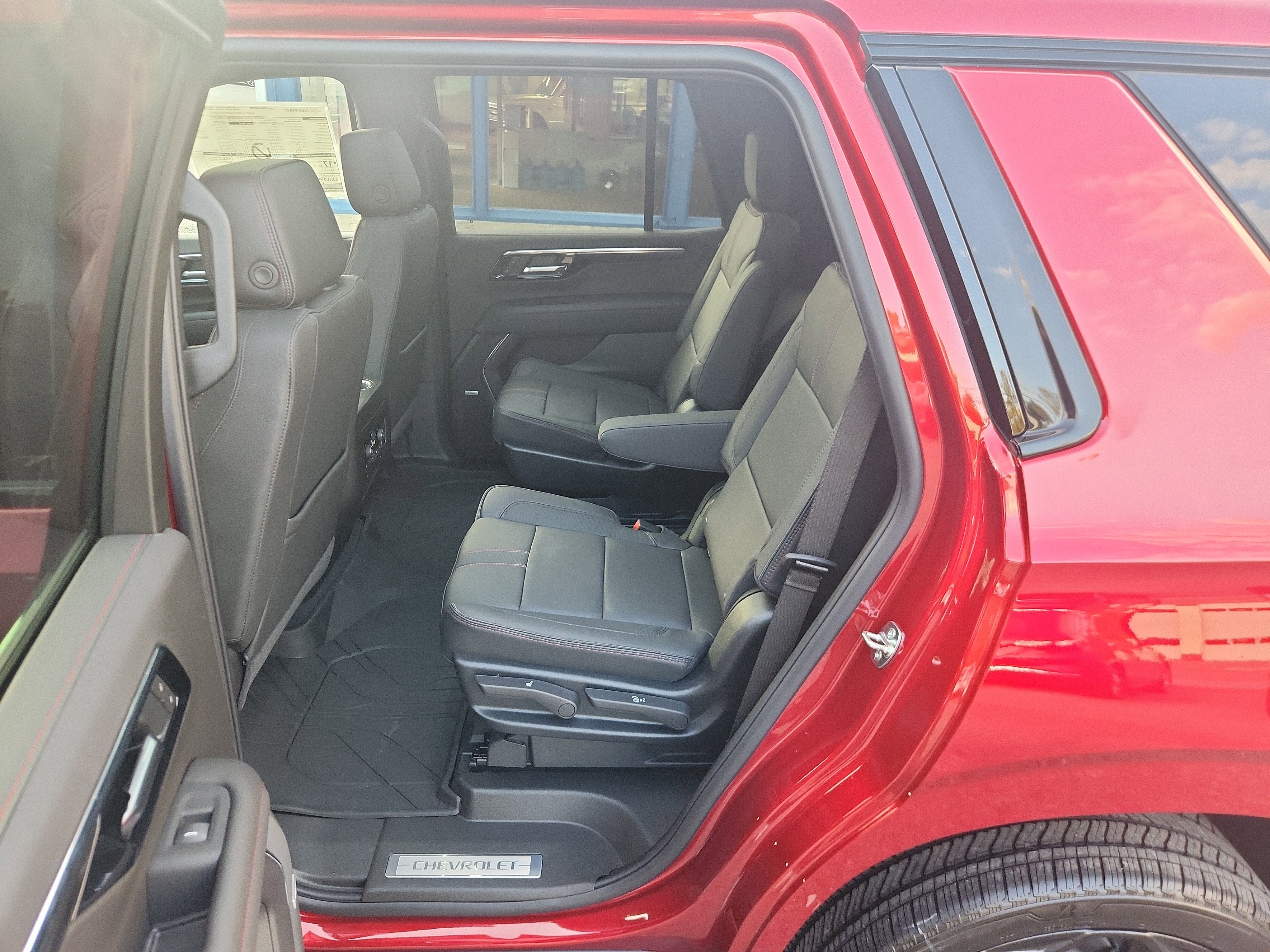 2025 Chevrolet Tahoe RST