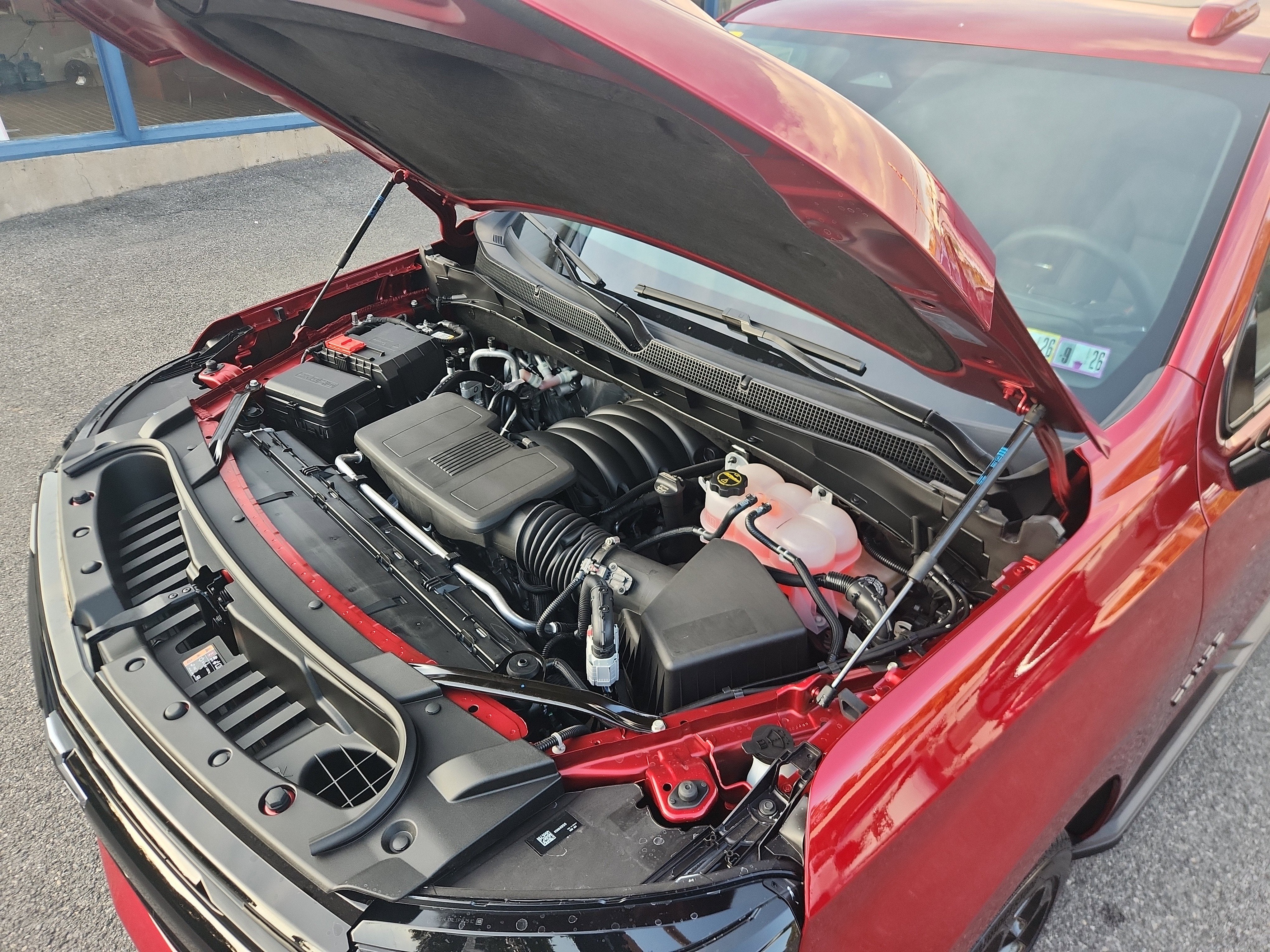 2025 Chevrolet Tahoe RST