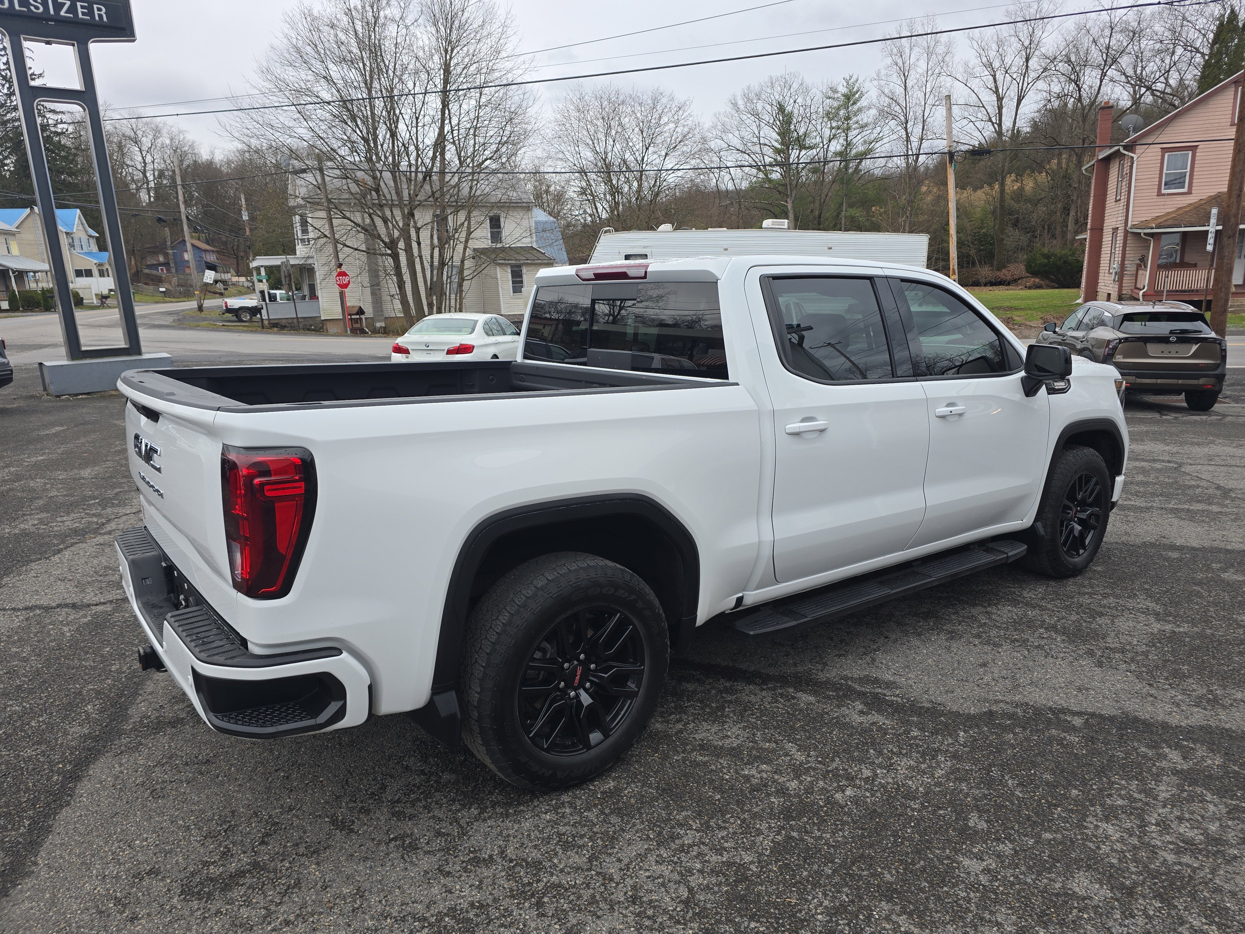 2024 GMC Sierra 1500 Elevation
