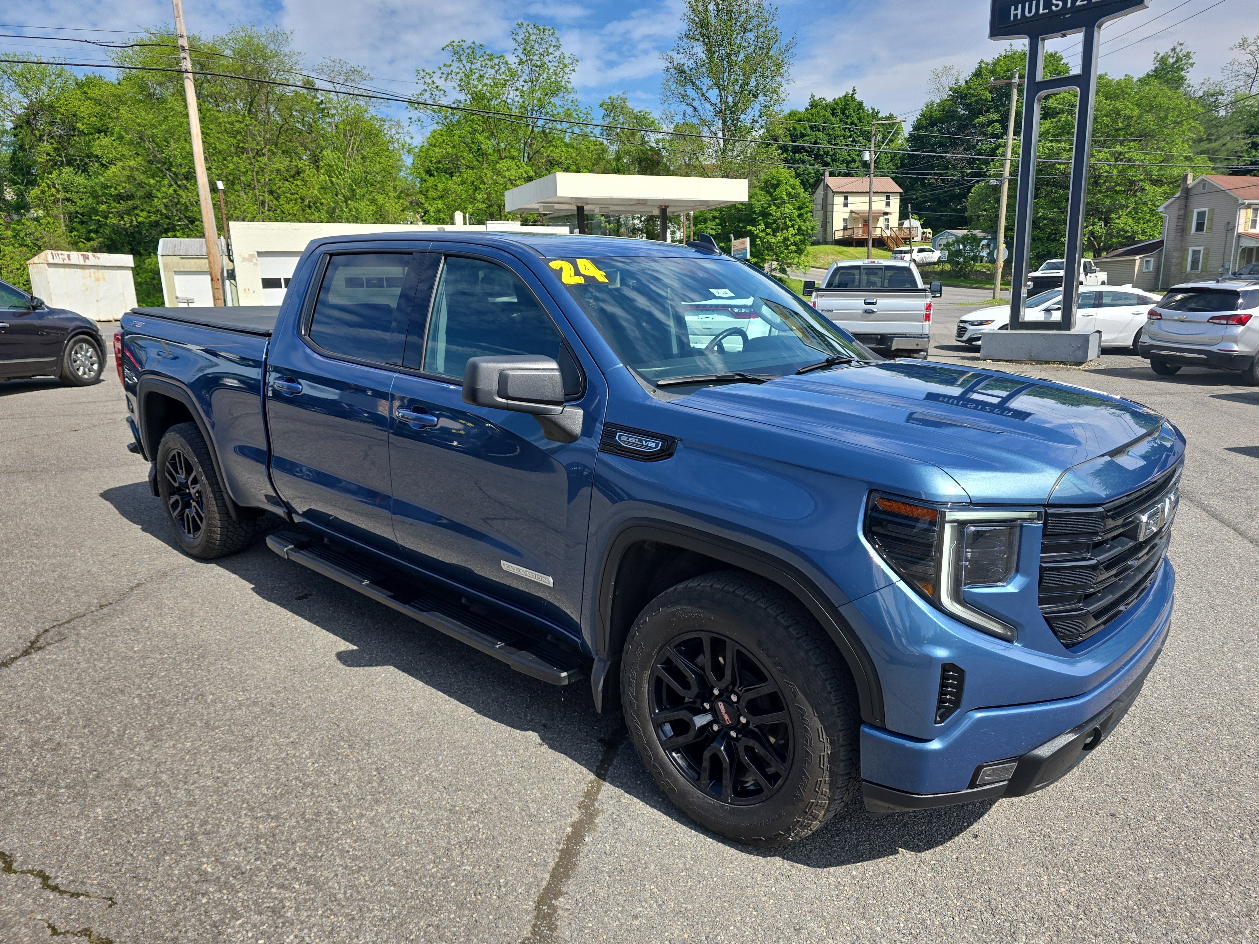 2024 GMC Sierra 1500 Elevation