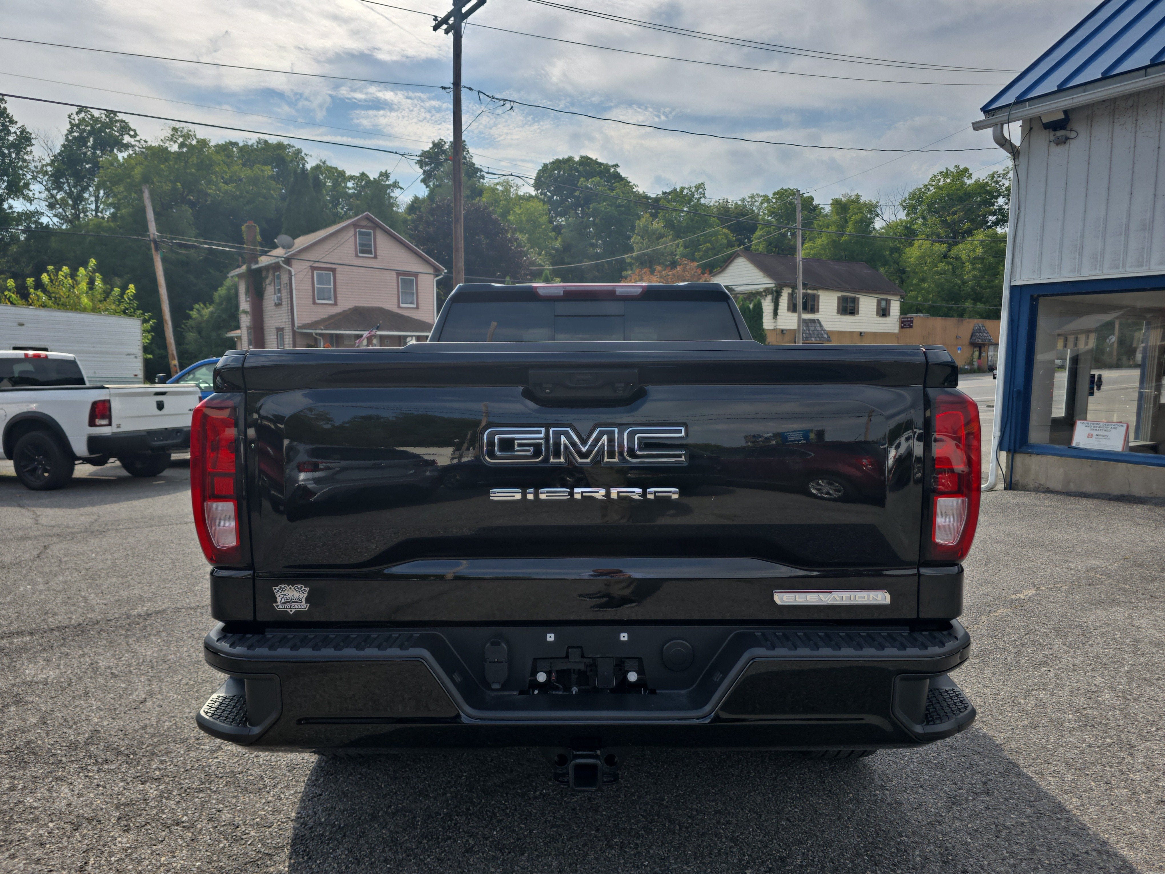 2024 GMC Sierra 1500 Elevation