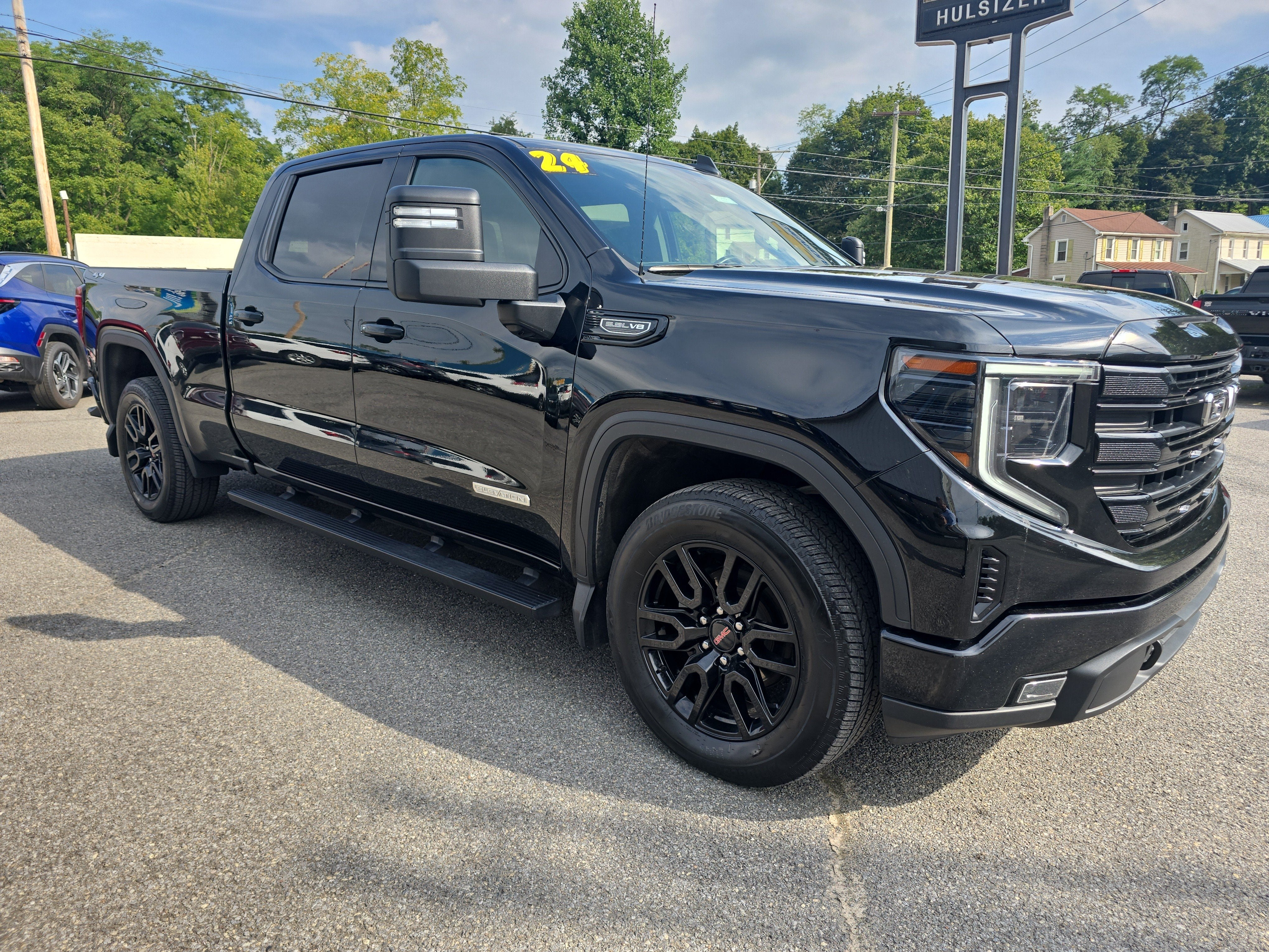 2024 GMC Sierra 1500 Elevation