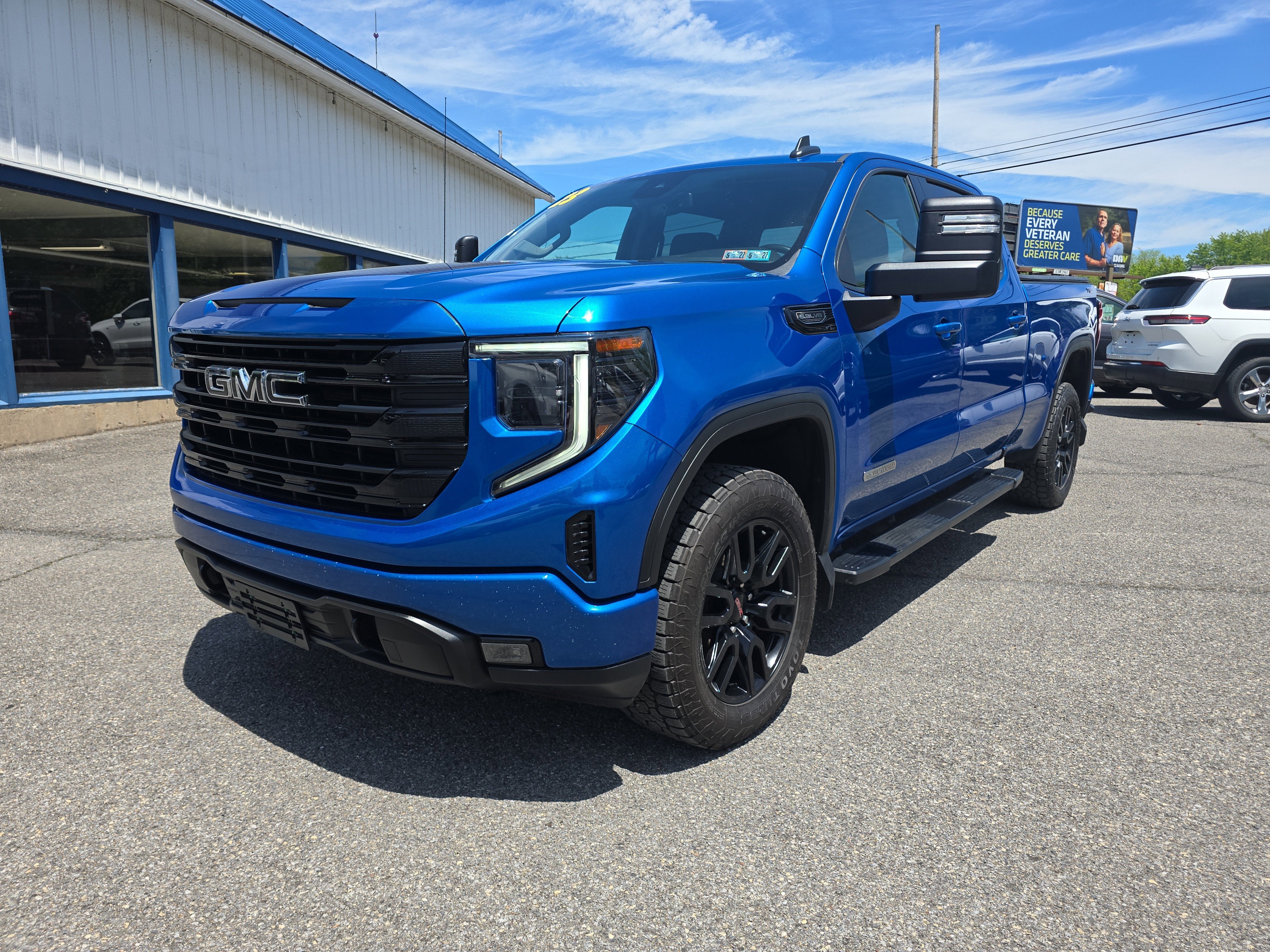 2023 GMC Sierra 1500 Elevation