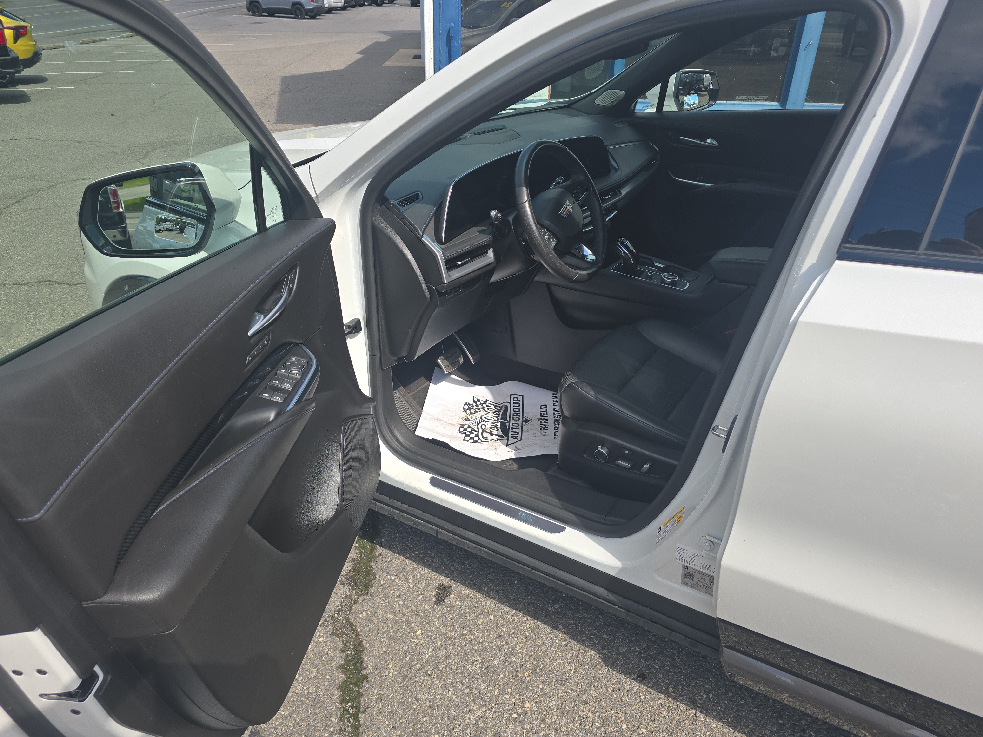 2024 Cadillac XT4 Sport - Photo 17