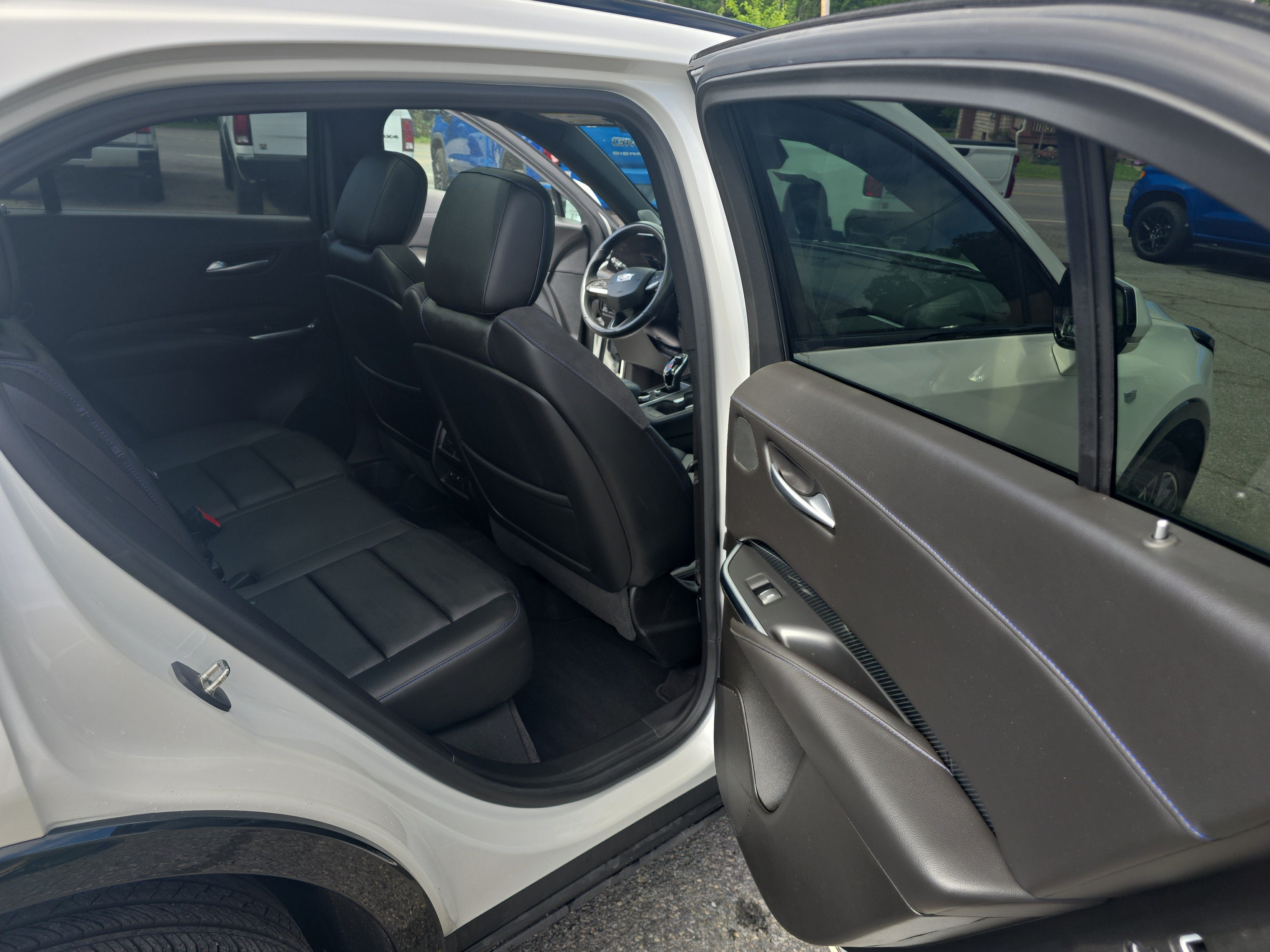 2024 Cadillac XT4 Sport - Photo 25