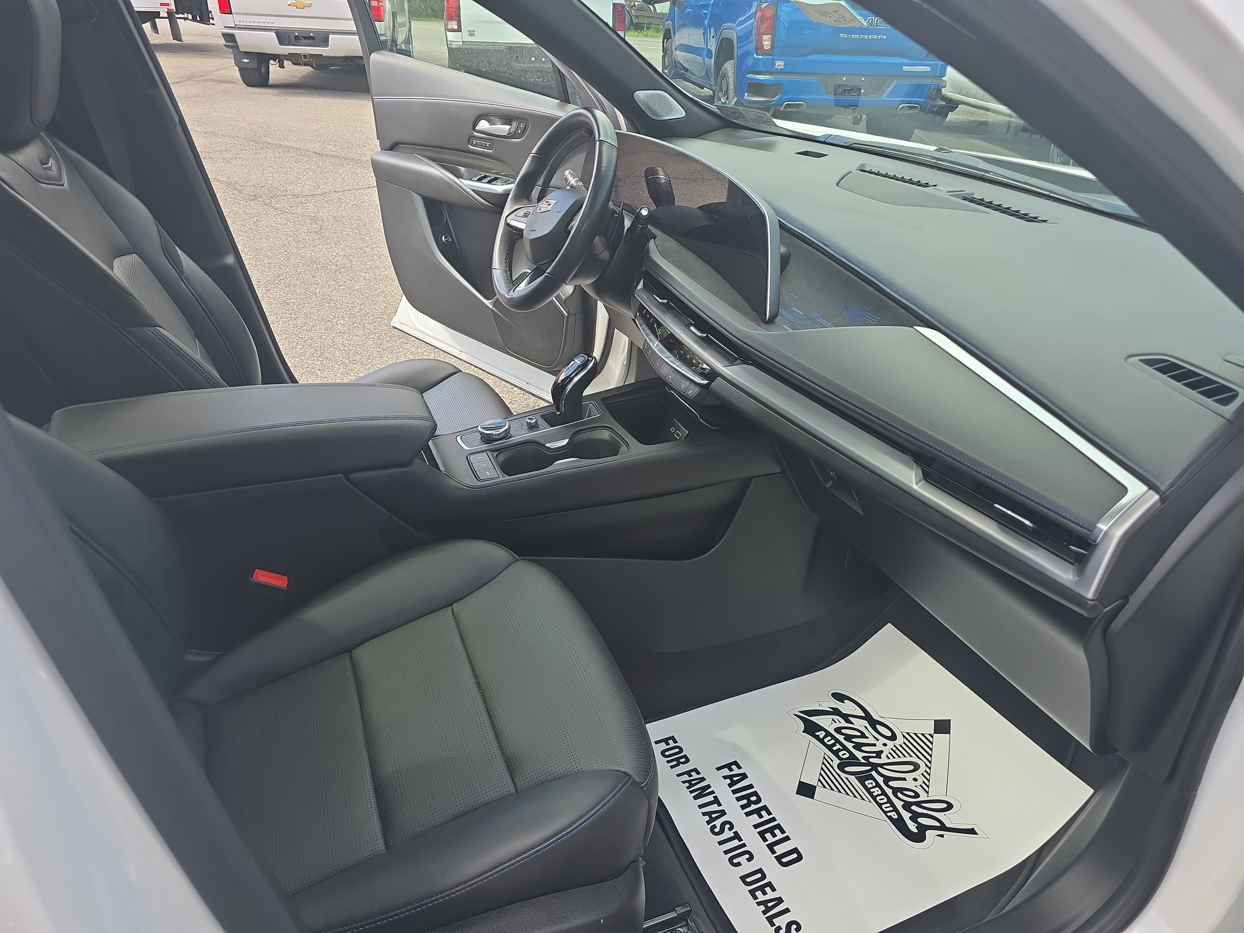 2024 Cadillac XT4 Sport - Photo 28