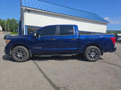 2024 Nissan TITAN Crew Cab SV 4x4