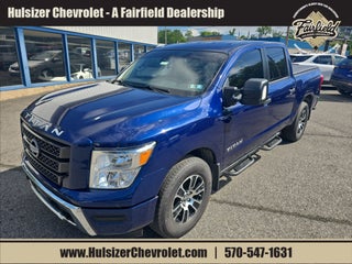 2024 Nissan TITAN Crew Cab SV 4x4