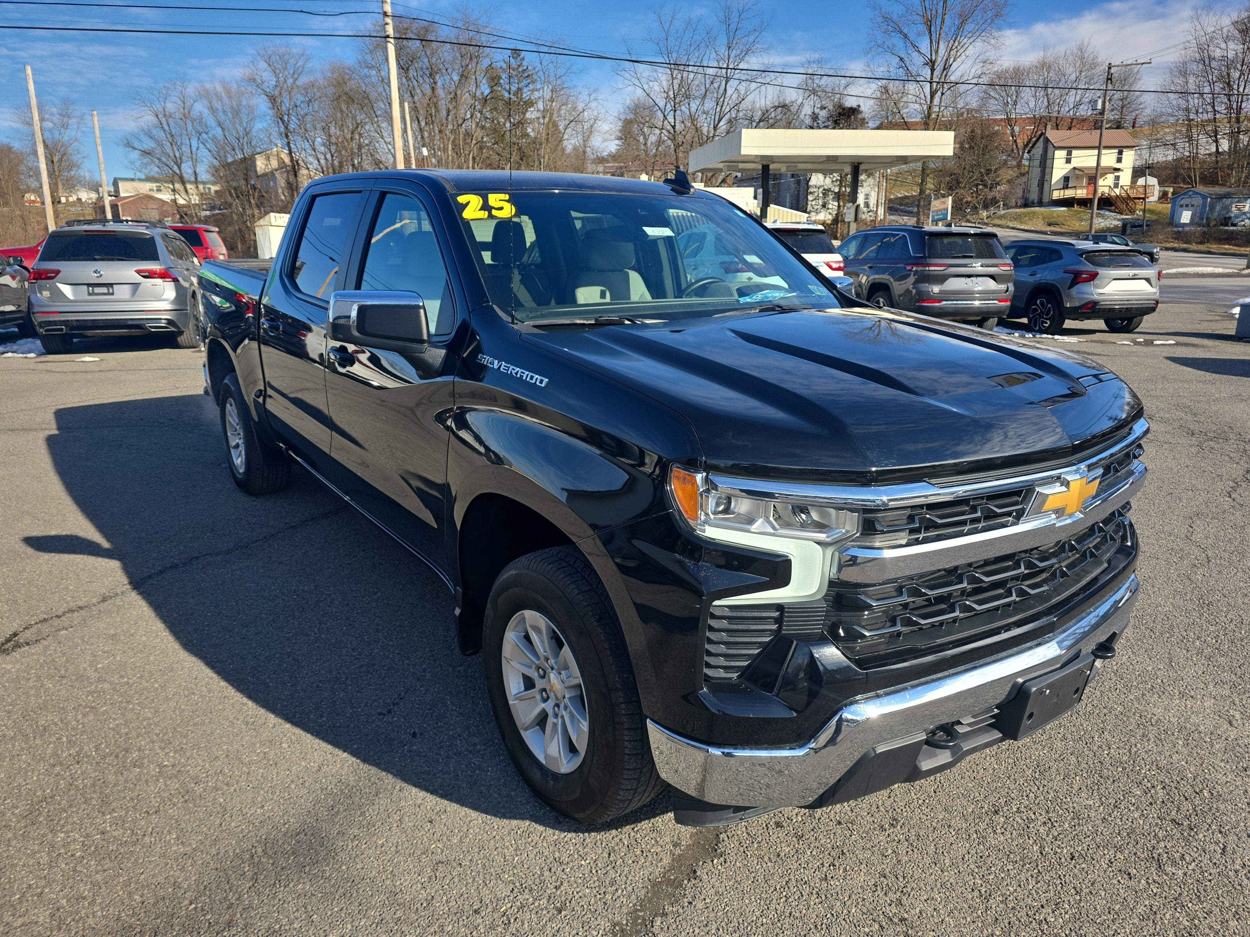 2025 Chevrolet Silverado 1500 LT