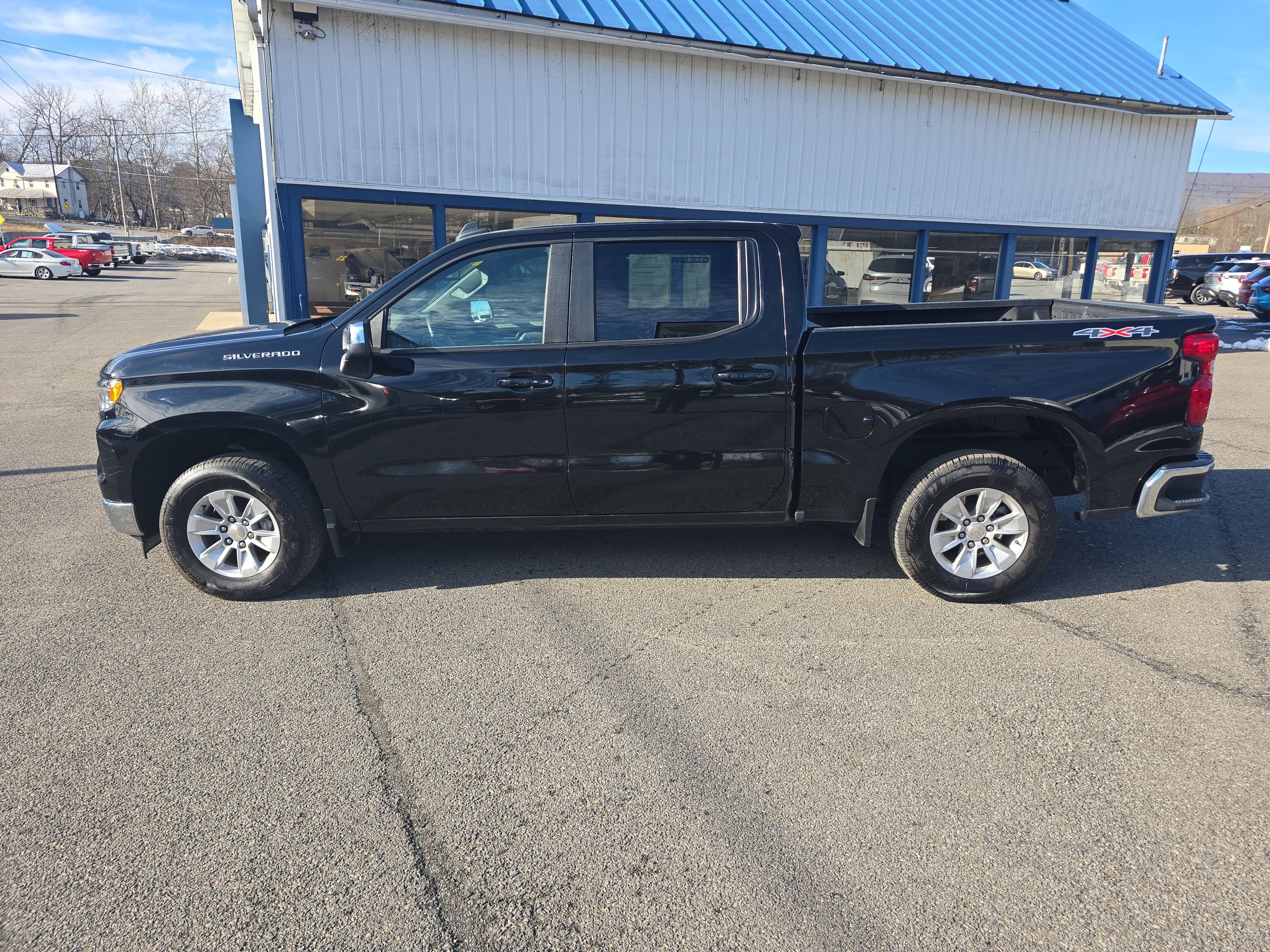 2025 Chevrolet Silverado 1500 LT