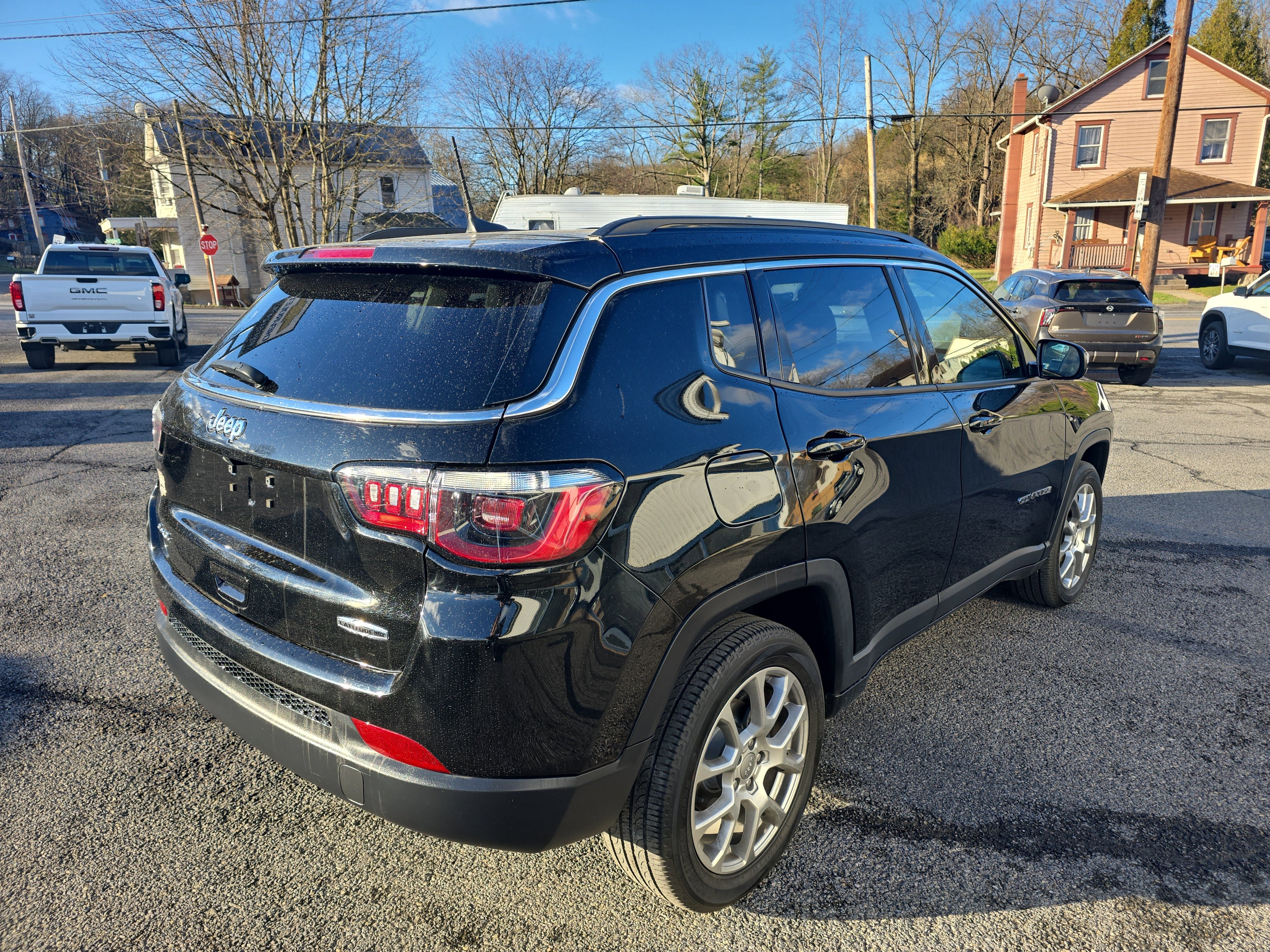 2022 Jeep Compass Latitude Lux
