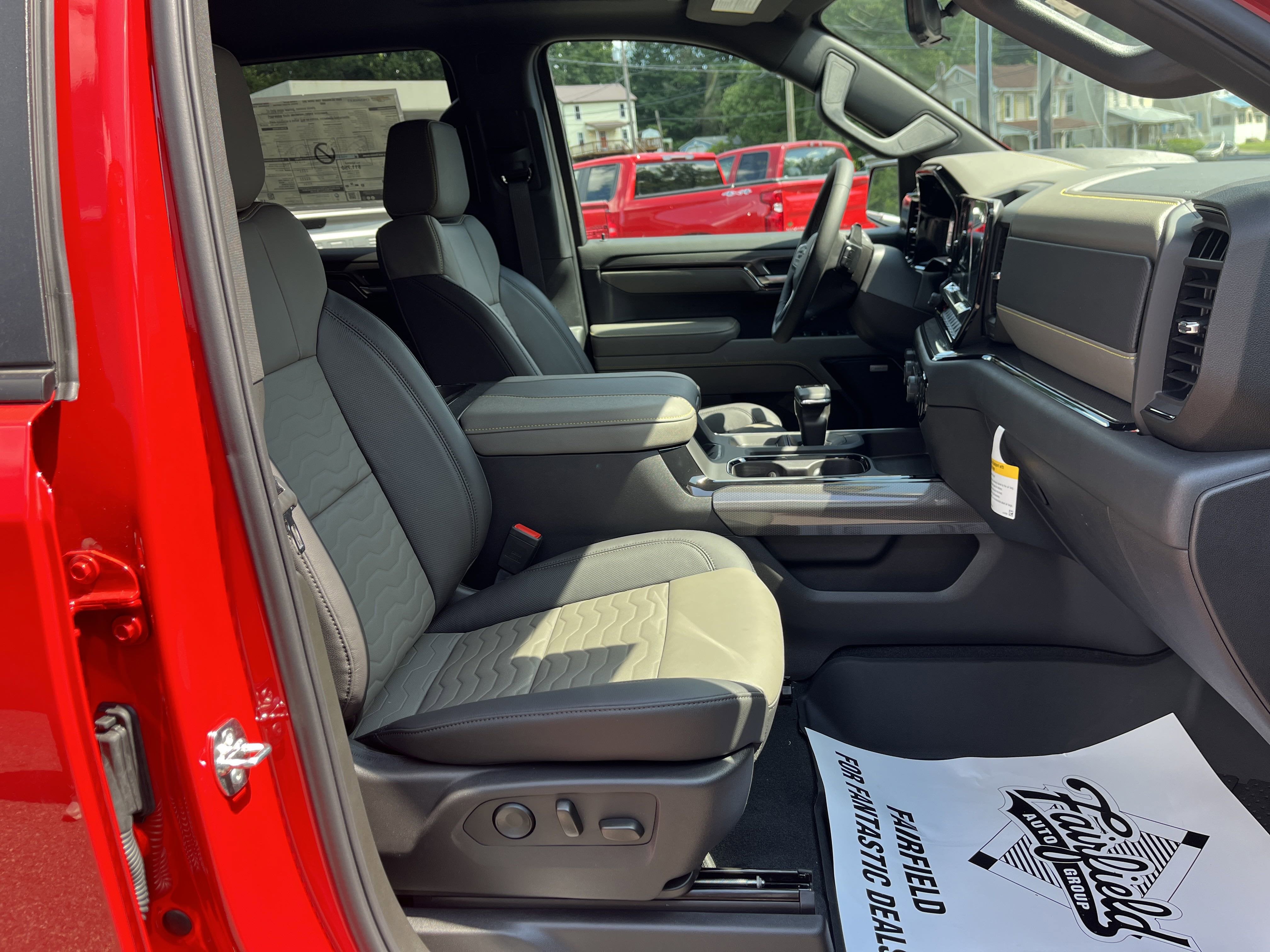 2025 Chevrolet Silverado 1500 ZR2