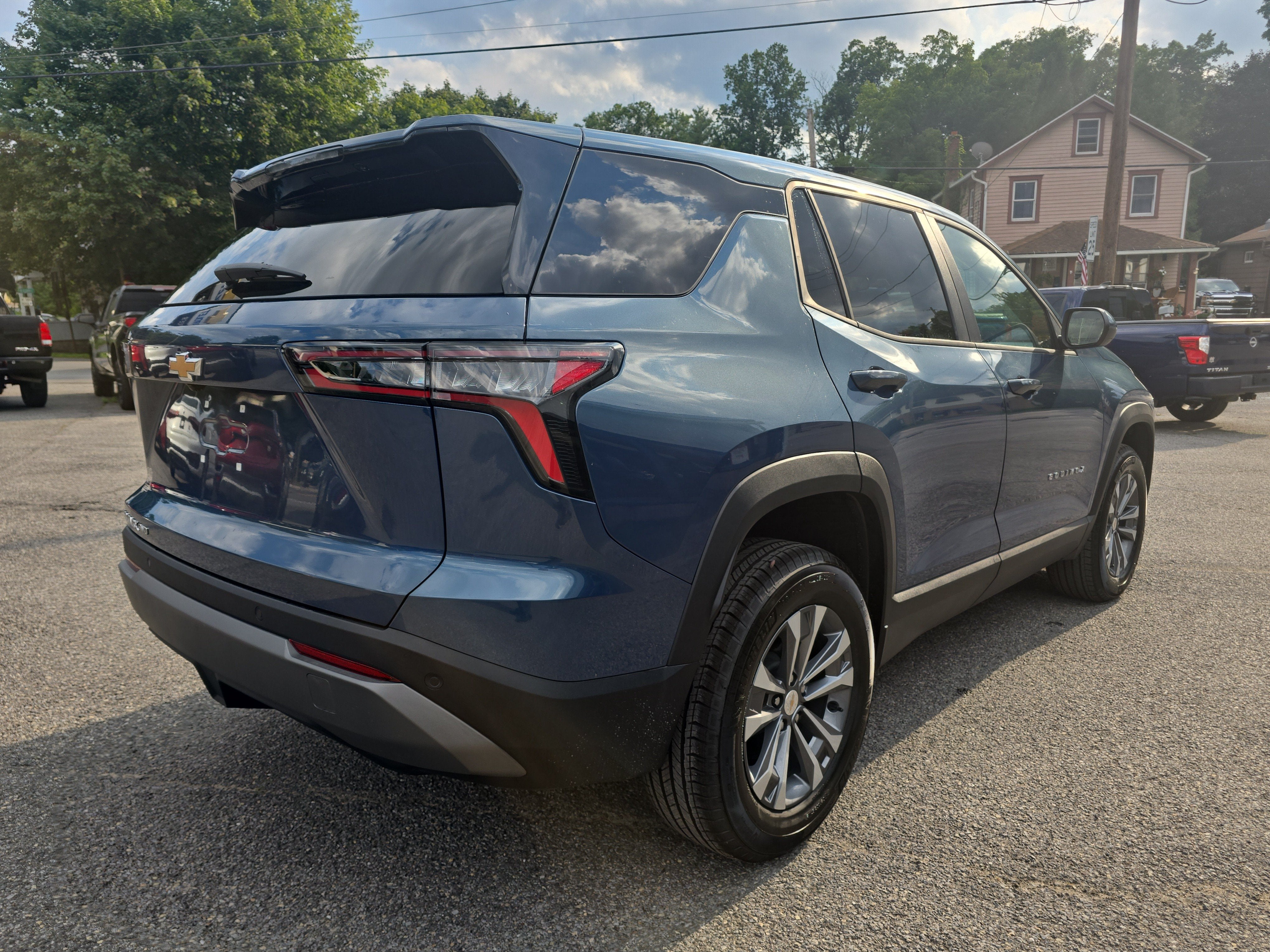 2027 Chevrolet Equinox LT