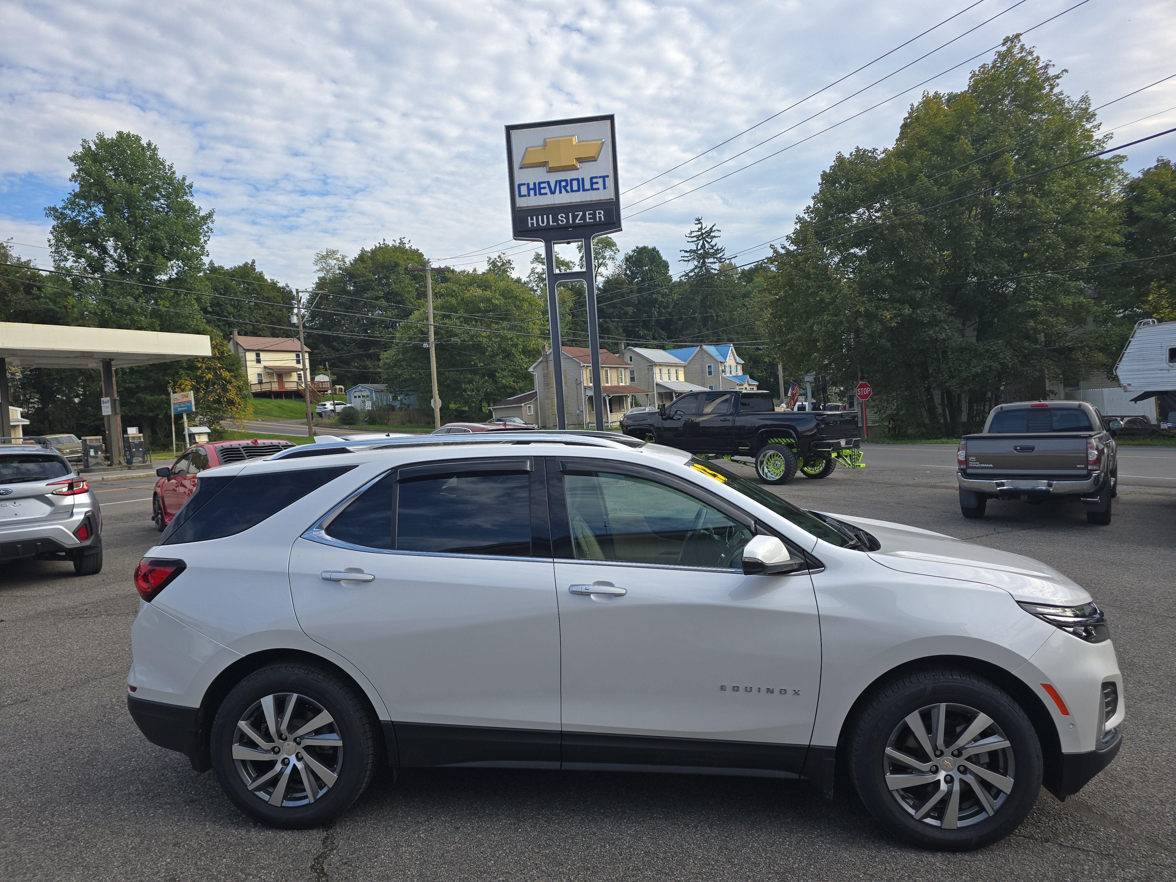 2023 Chevrolet Equinox Premier