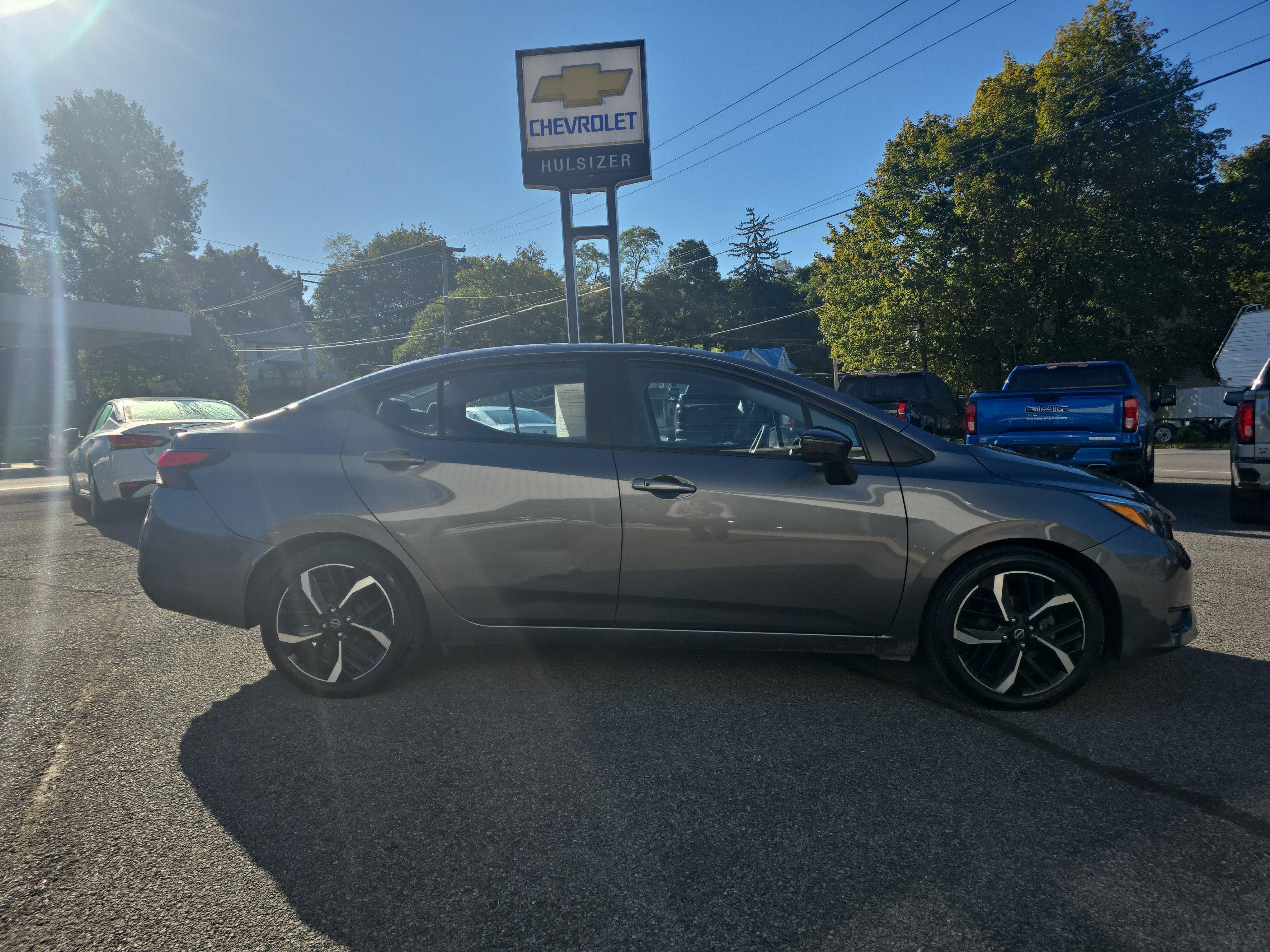 2024 Nissan Versa 1.6 SR