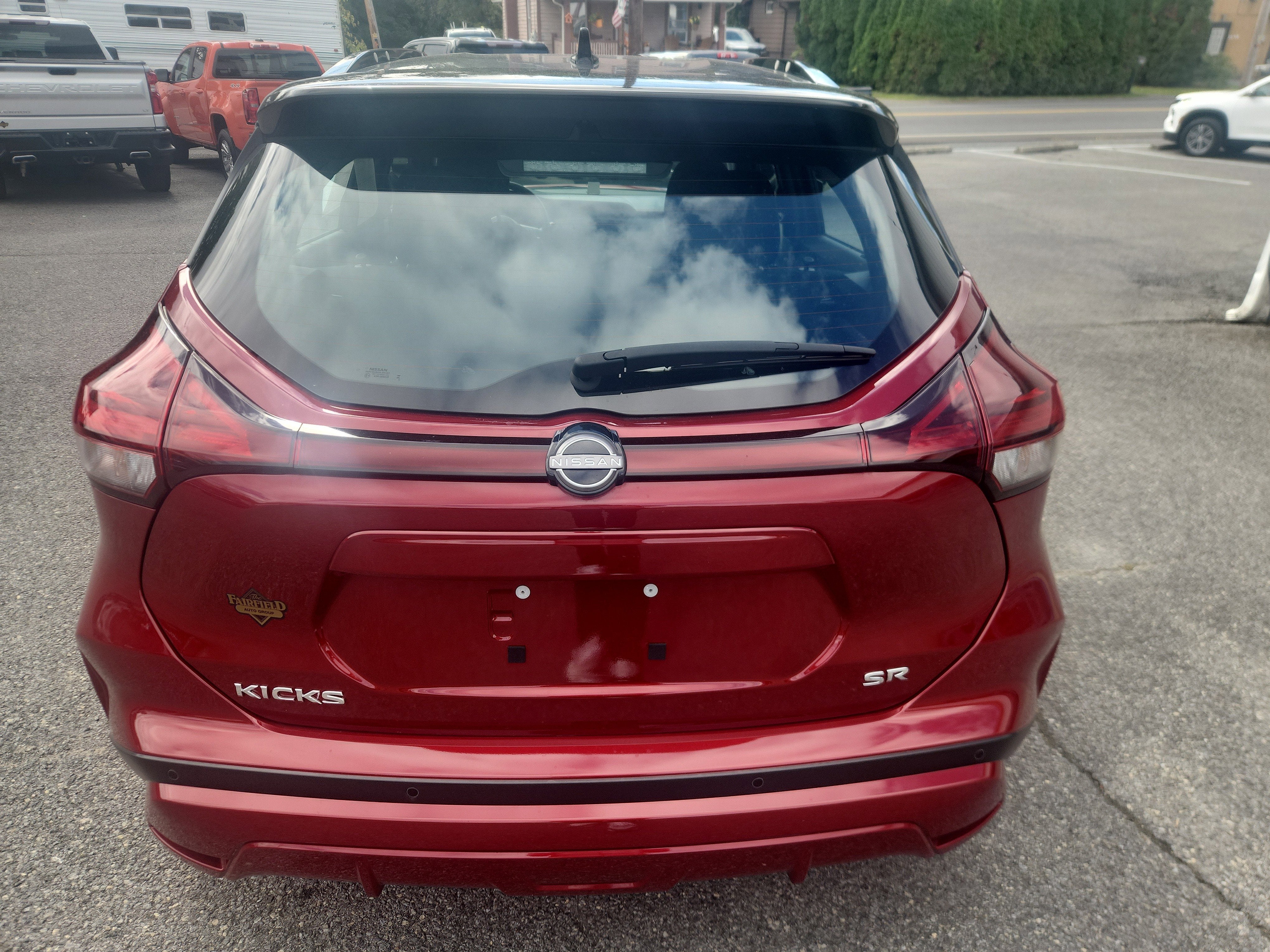 2024 Nissan Kicks SR