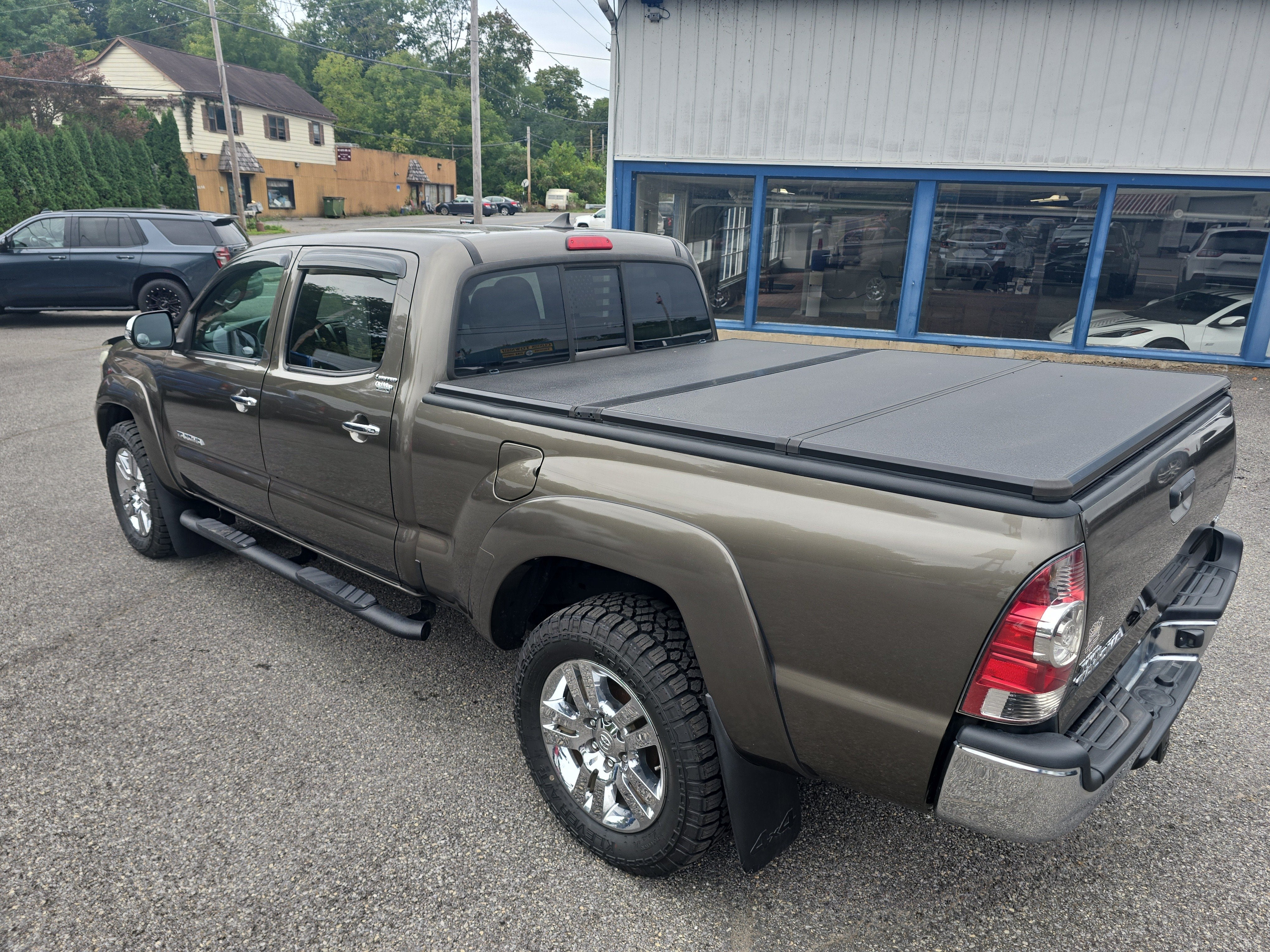 2014 Toyota Tacoma BLACK