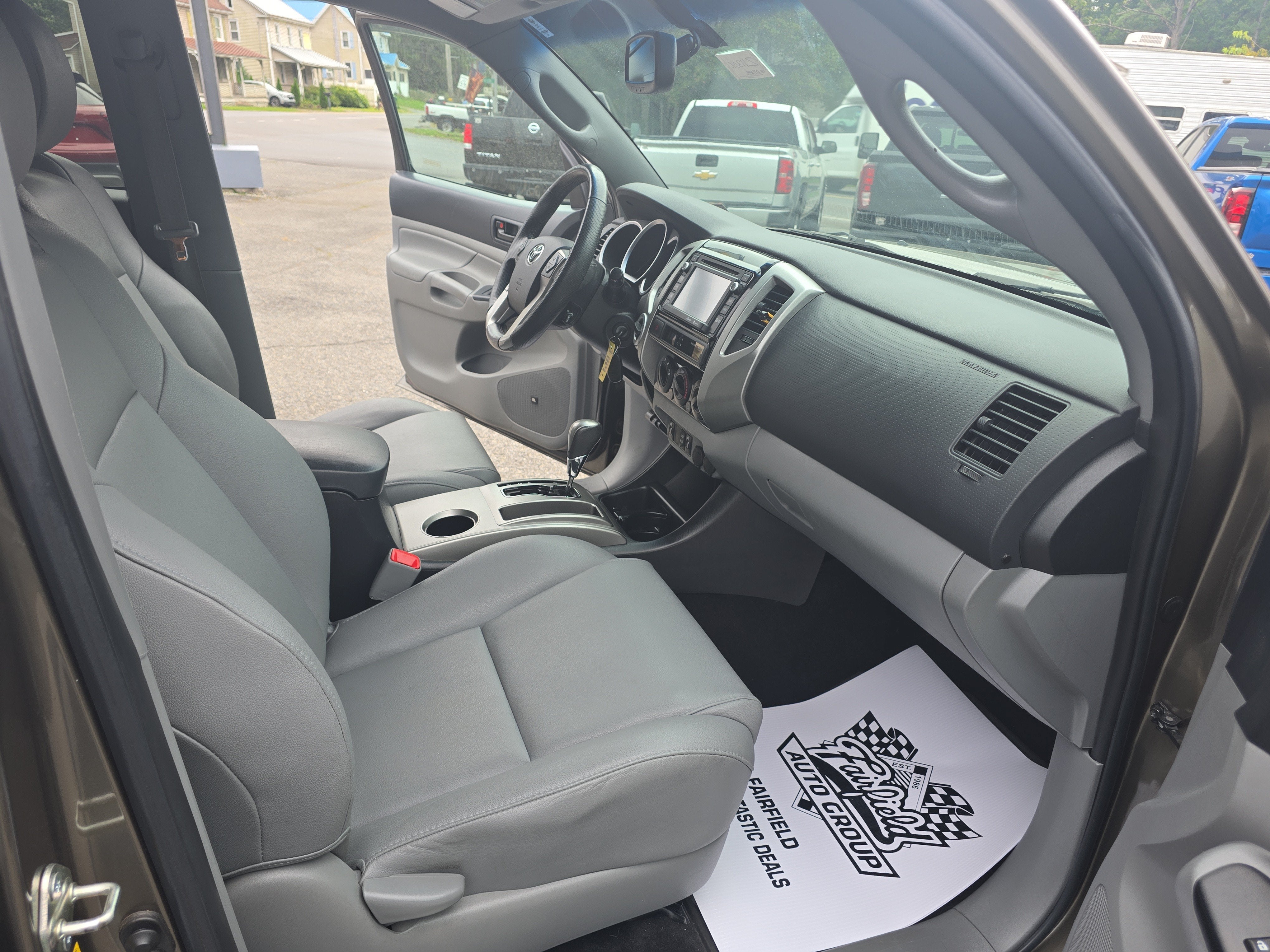 2014 Toyota Tacoma BLACK