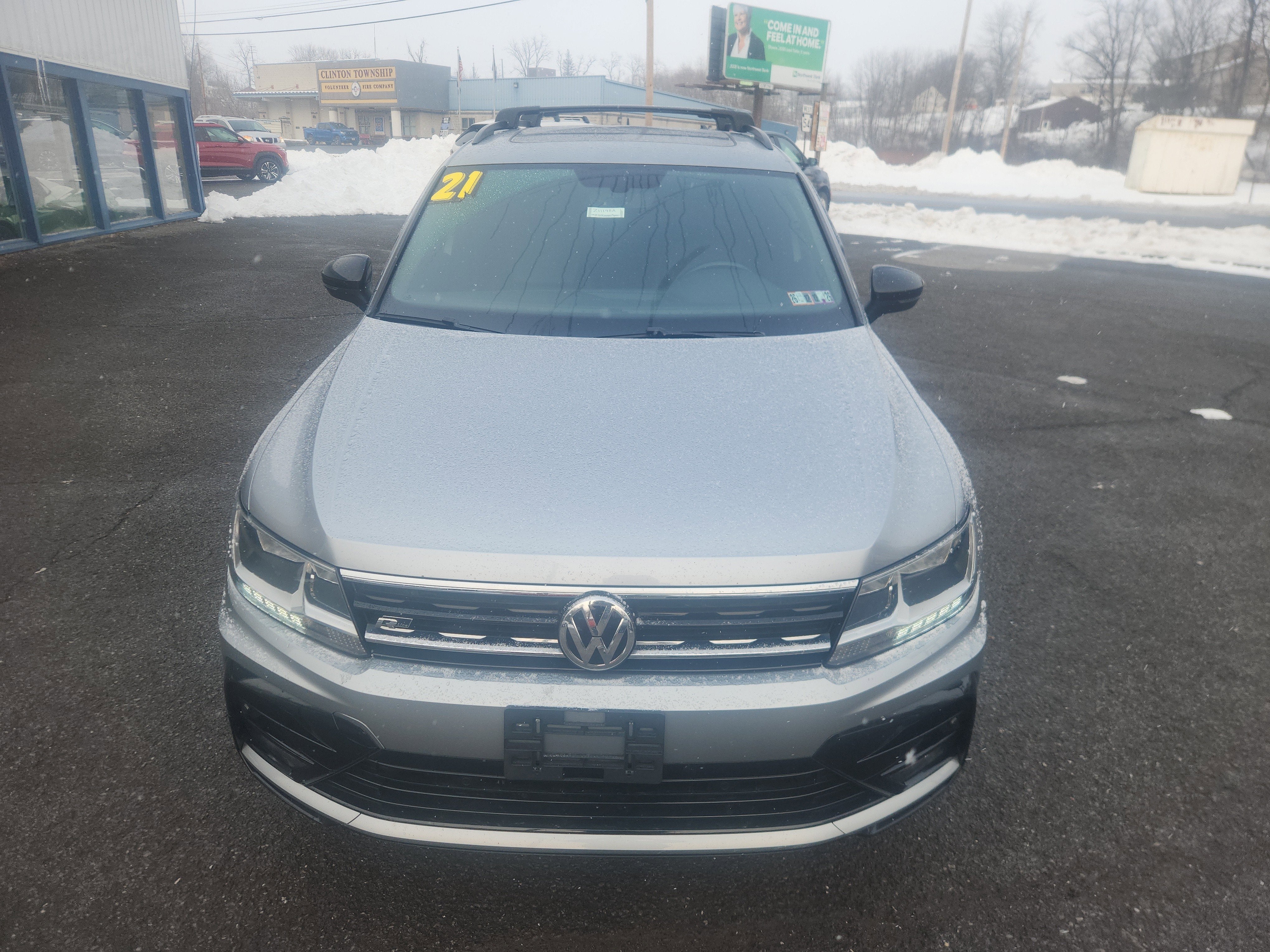 Used 2021 Volkswagen Tiguan SE R-LINE BLACK with VIN 3VV2B7AX1MM112074 for sale in Montgomery, PA
