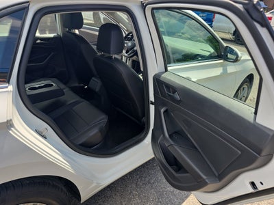 2023 Volkswagen Jetta SE
