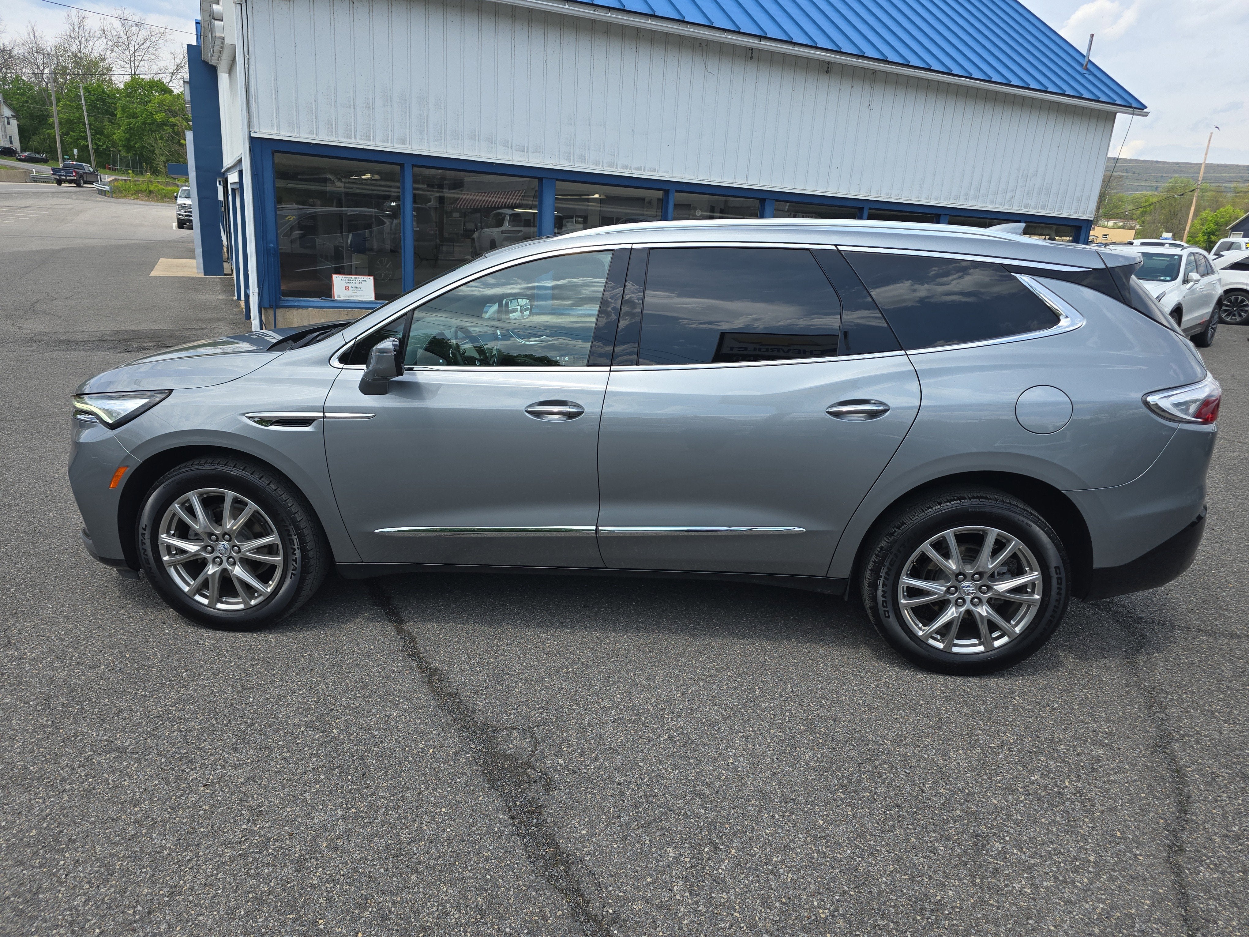 2023 Buick Enclave Premium