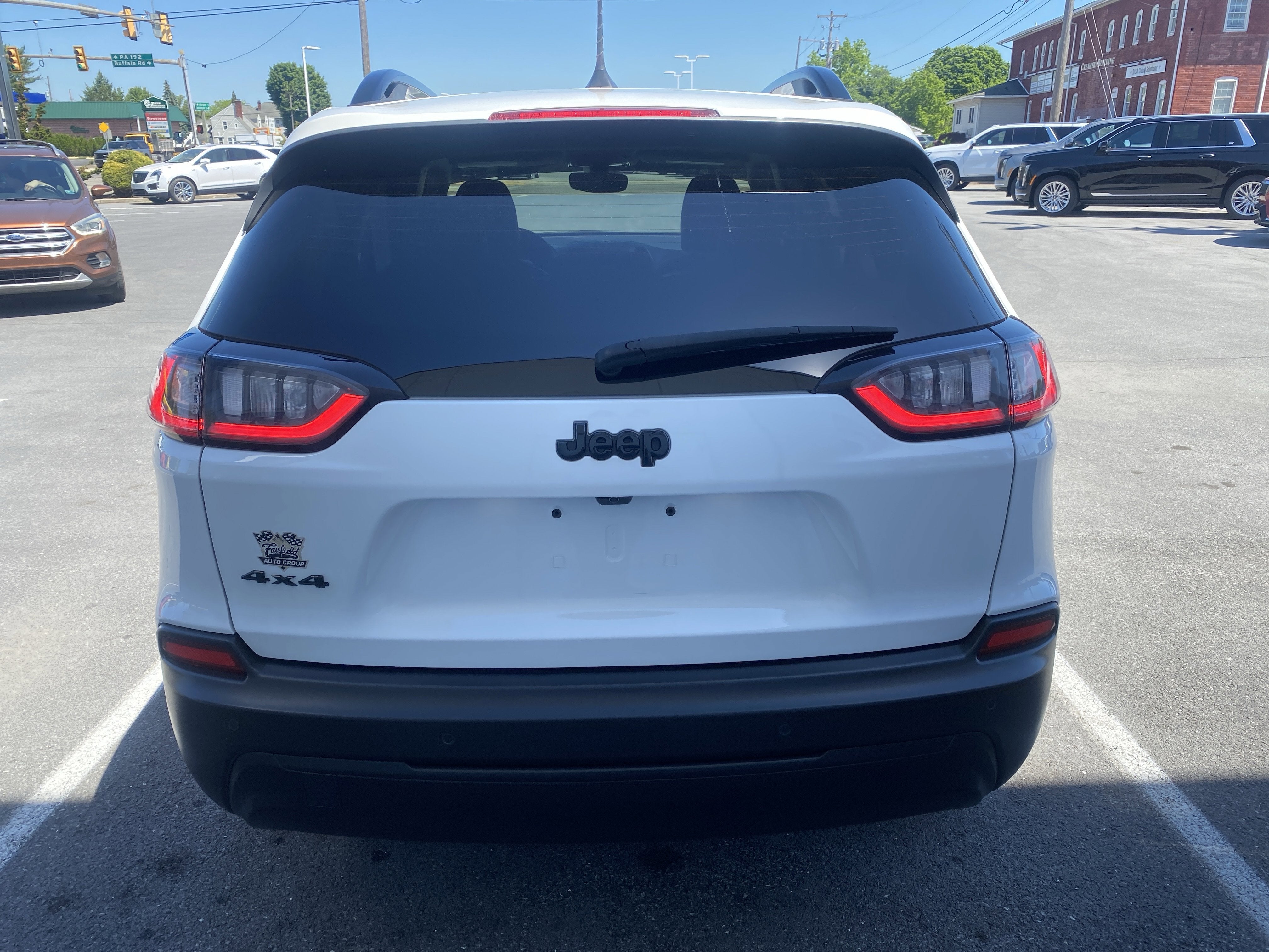 2023 Jeep Cherokee Altitude Lux