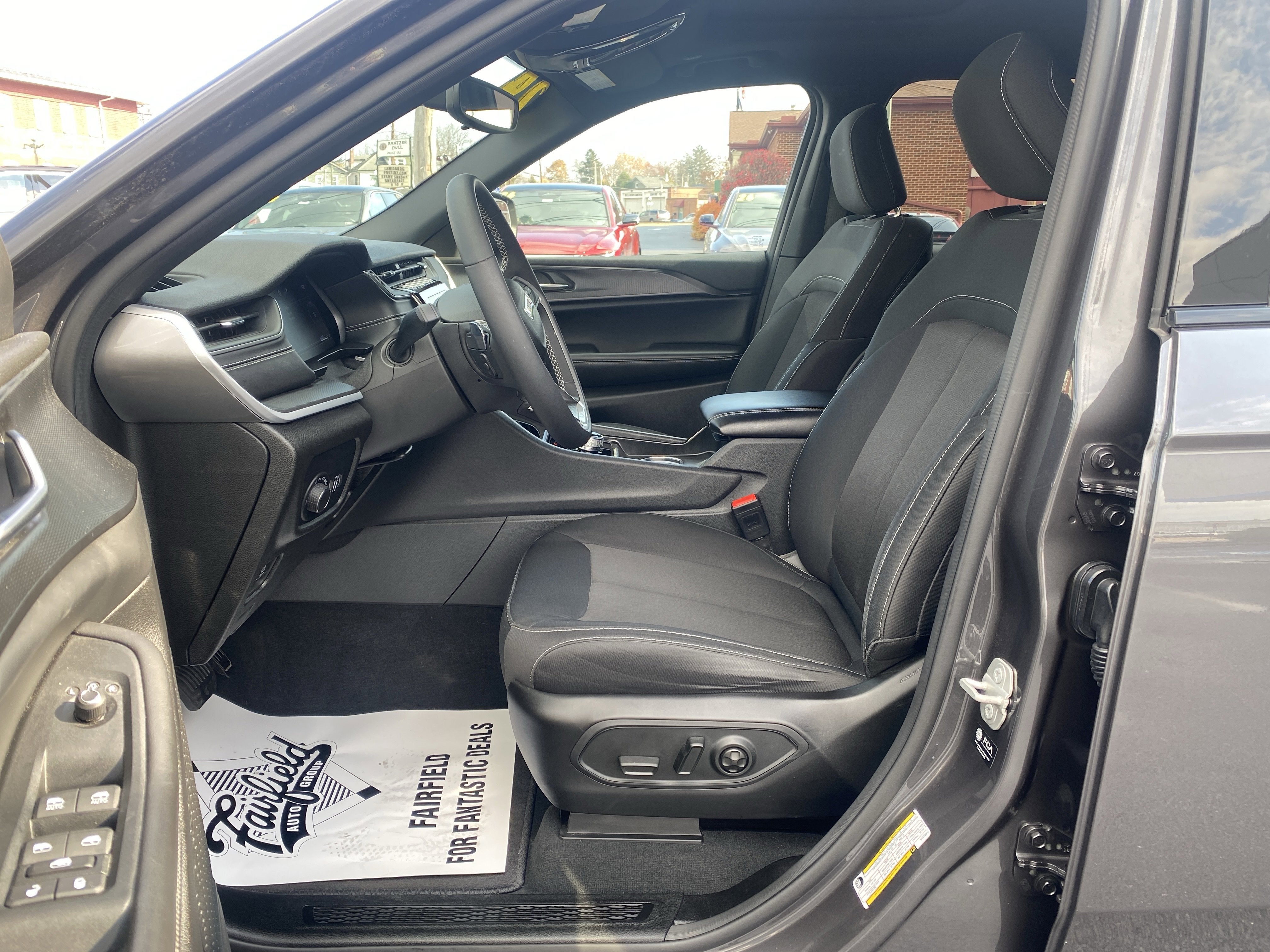 2024 Jeep Grand Cherokee L Laredo X