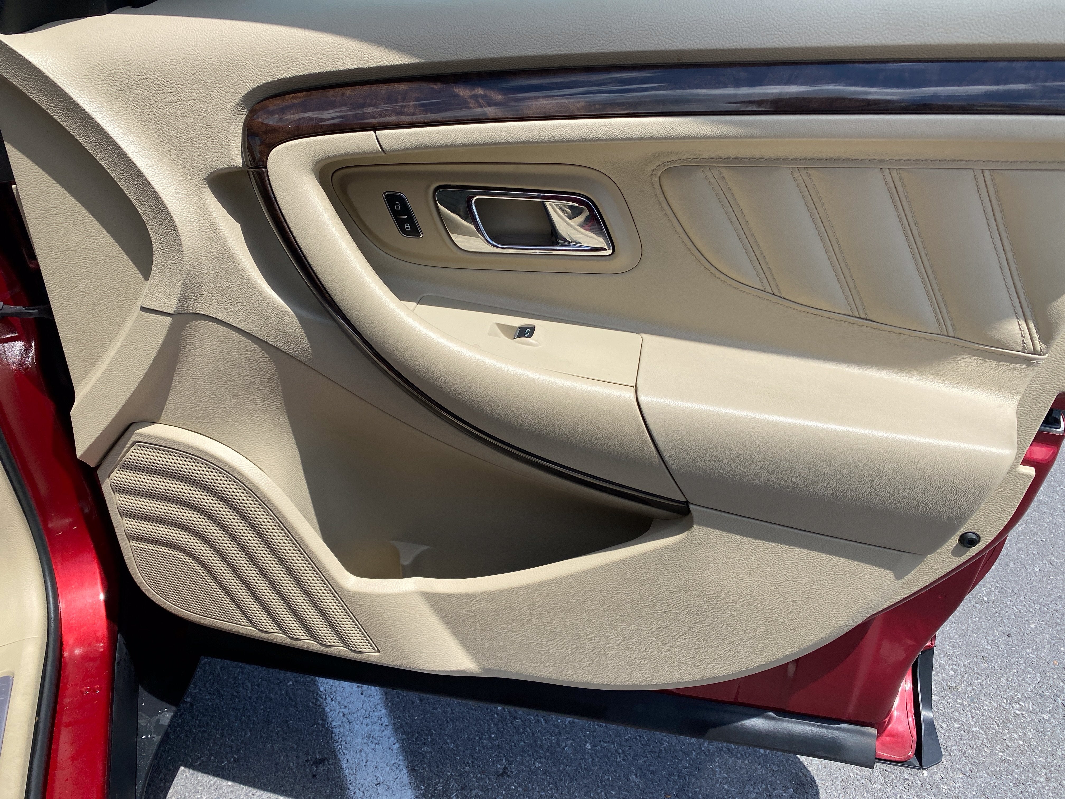 2015 Ford Taurus Limited