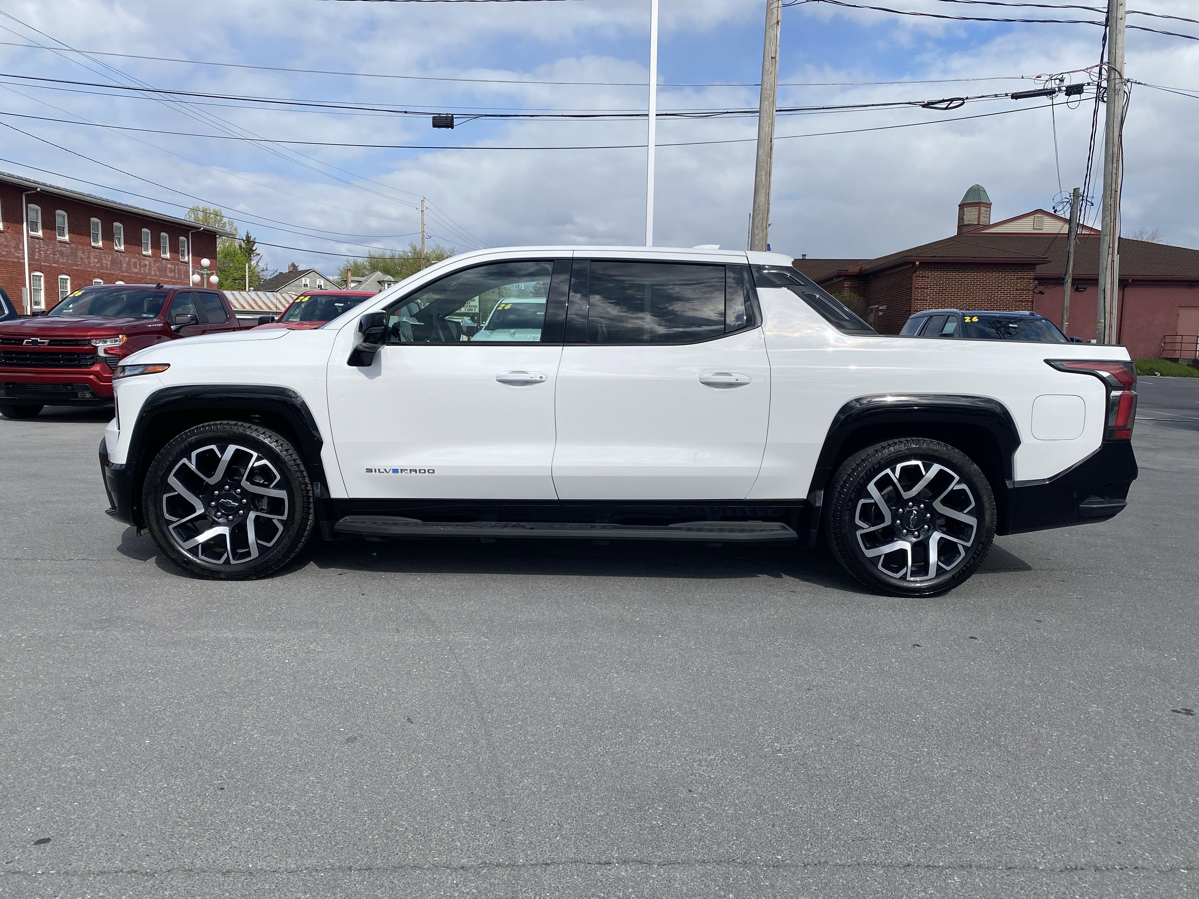 2025 Chevrolet Silverado EV RST - Max Range