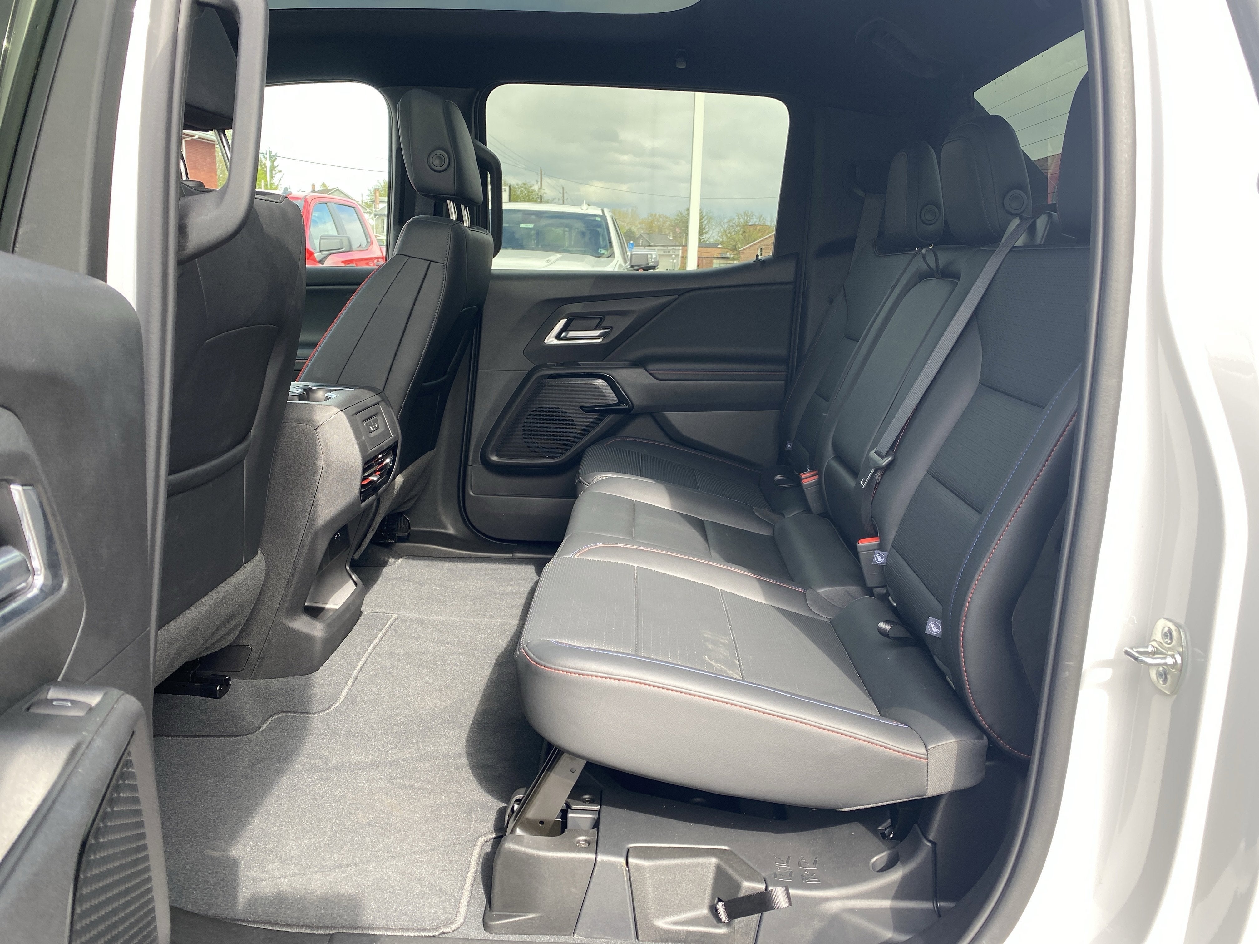 2025 Chevrolet Silverado EV RST - Max Range