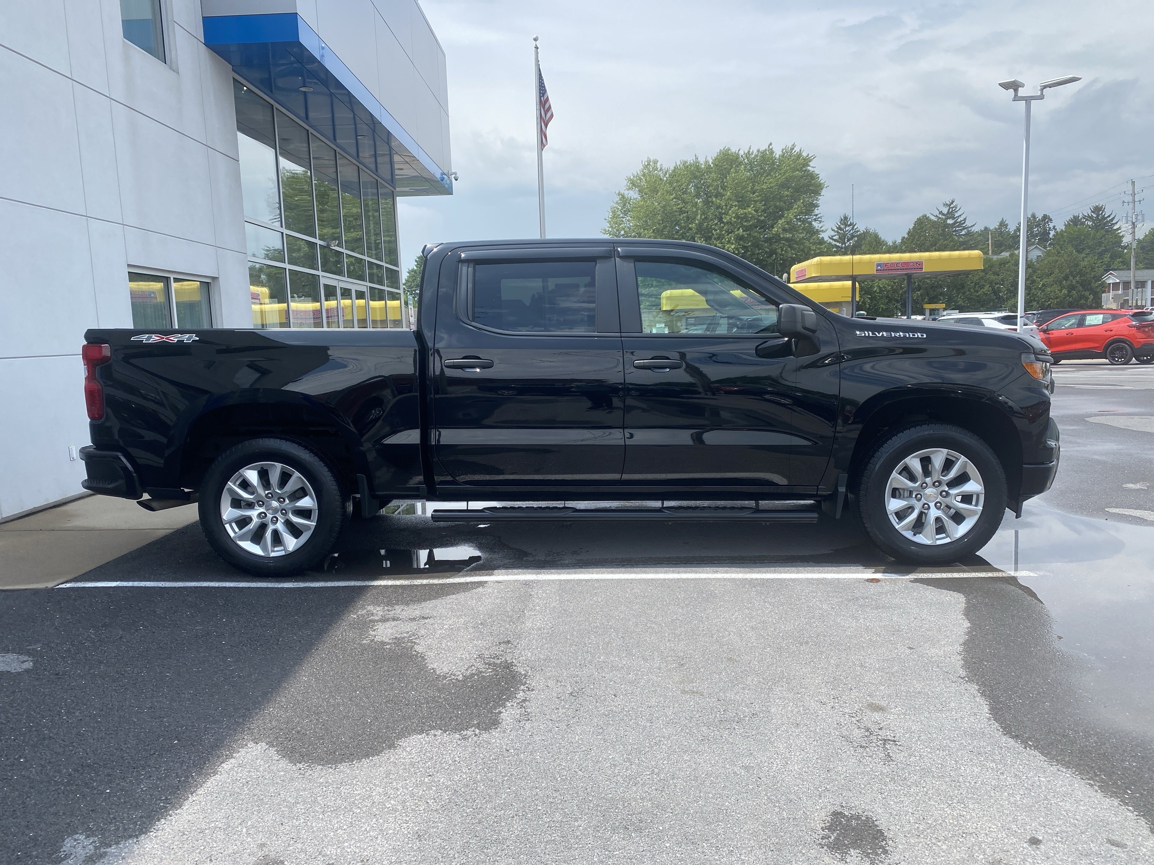 2024 Chevrolet Silverado 1500 Custom