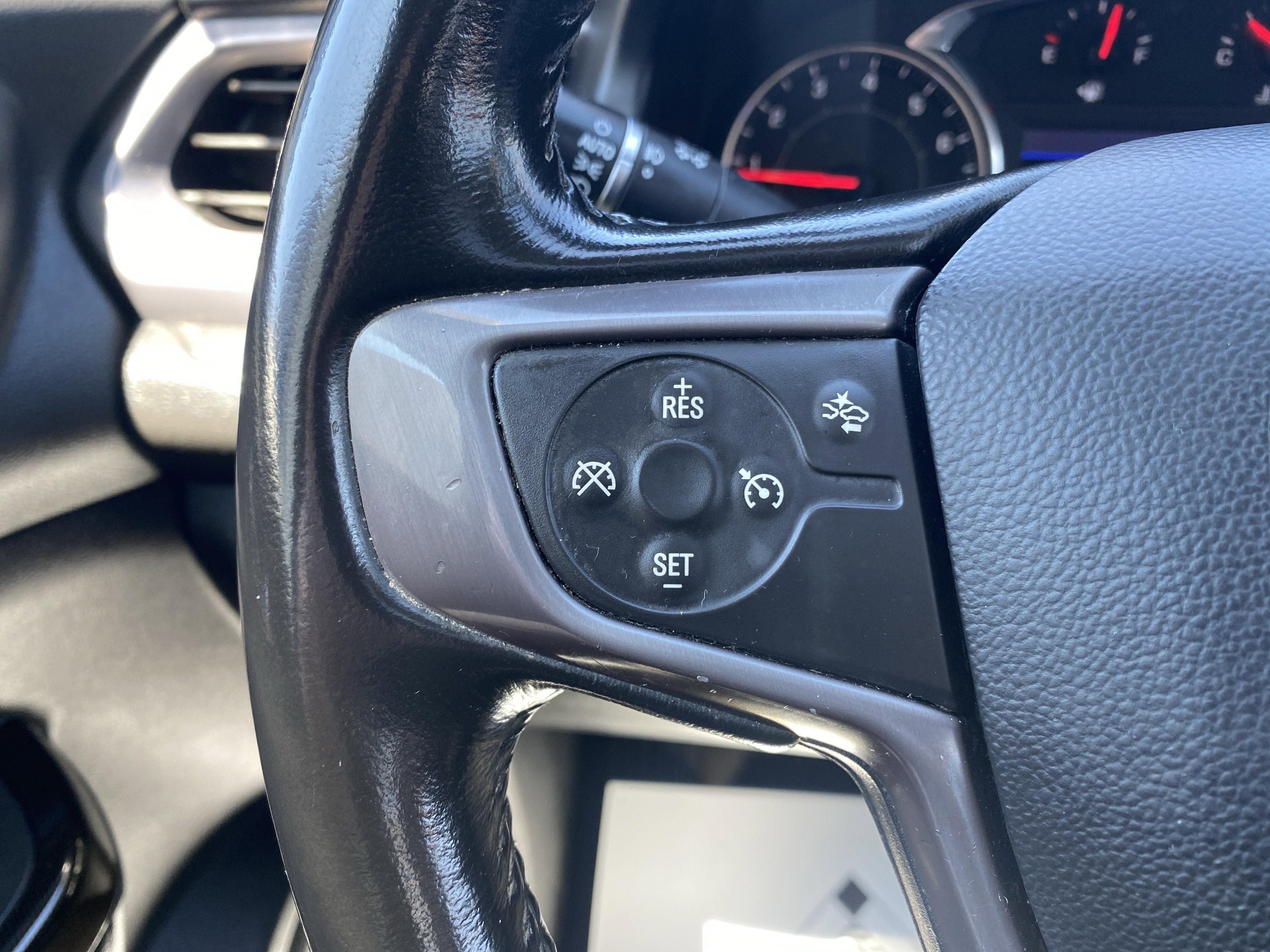 2020 GMC Acadia AT4