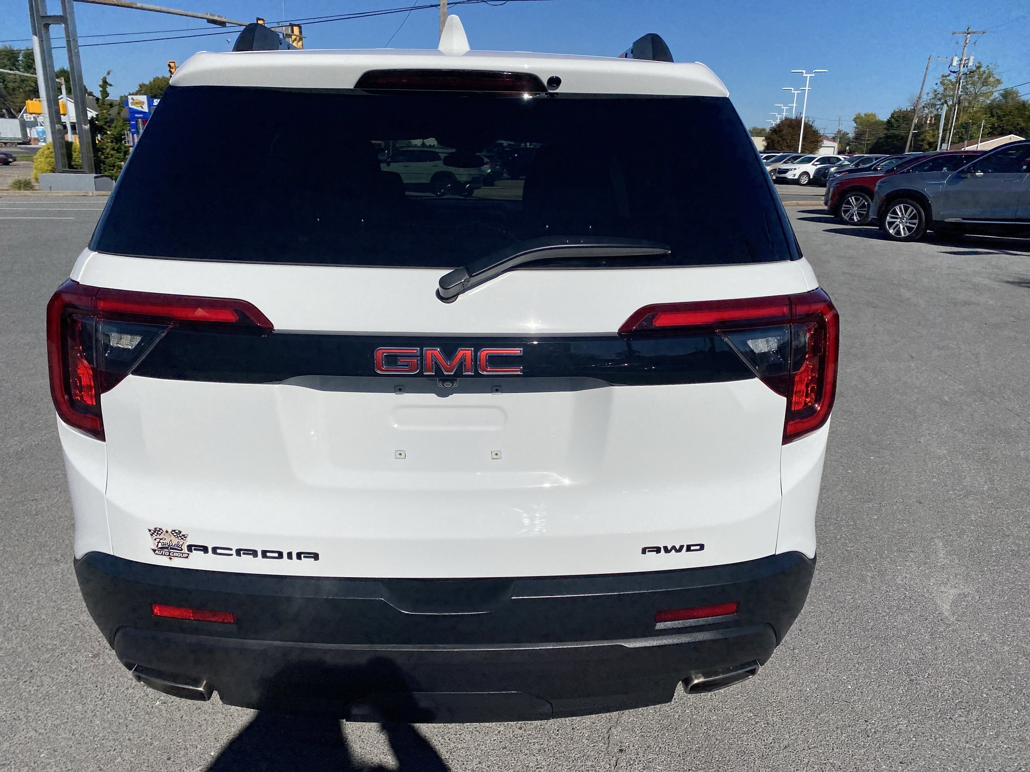 2023 GMC Acadia SLE