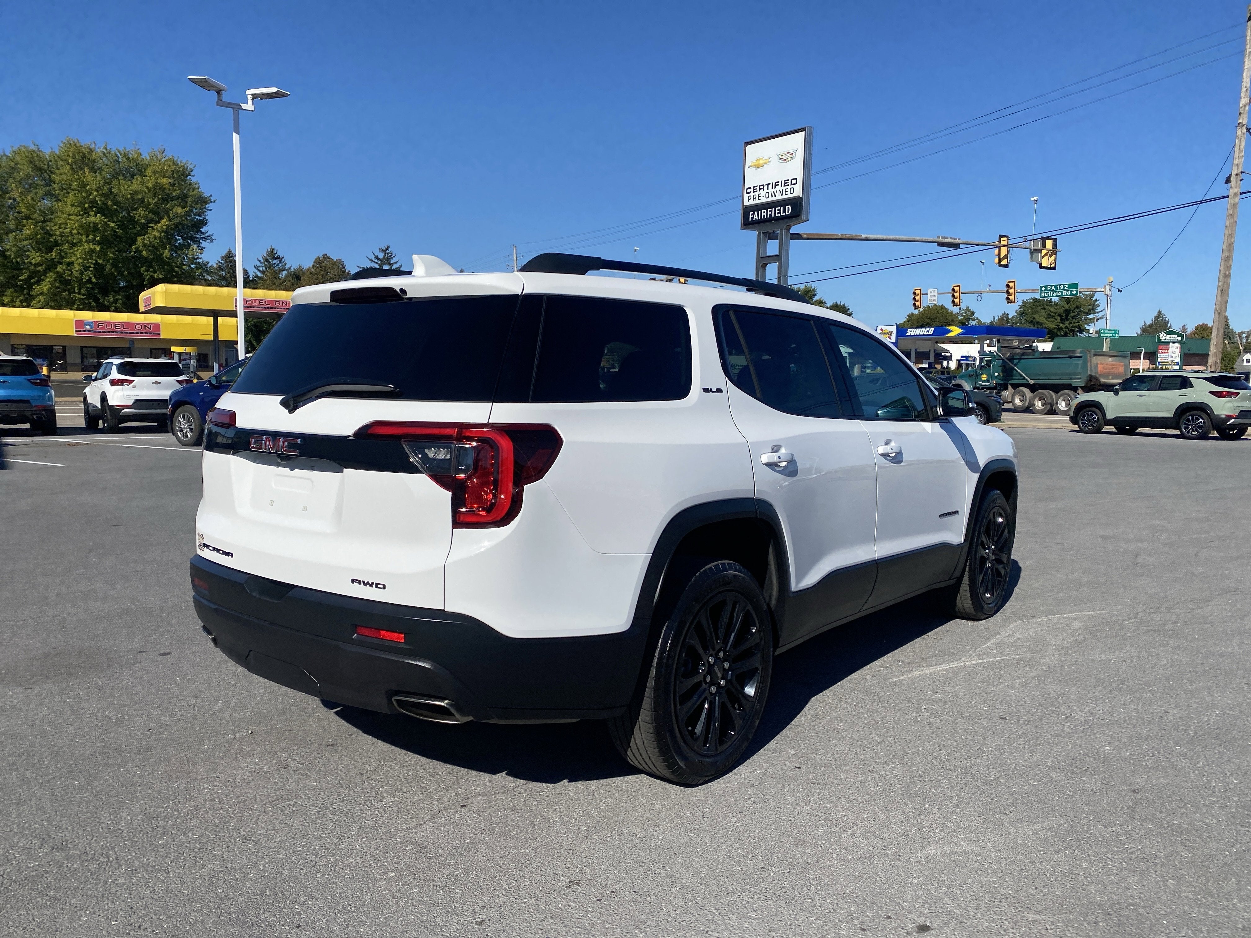 2023 GMC Acadia SLE