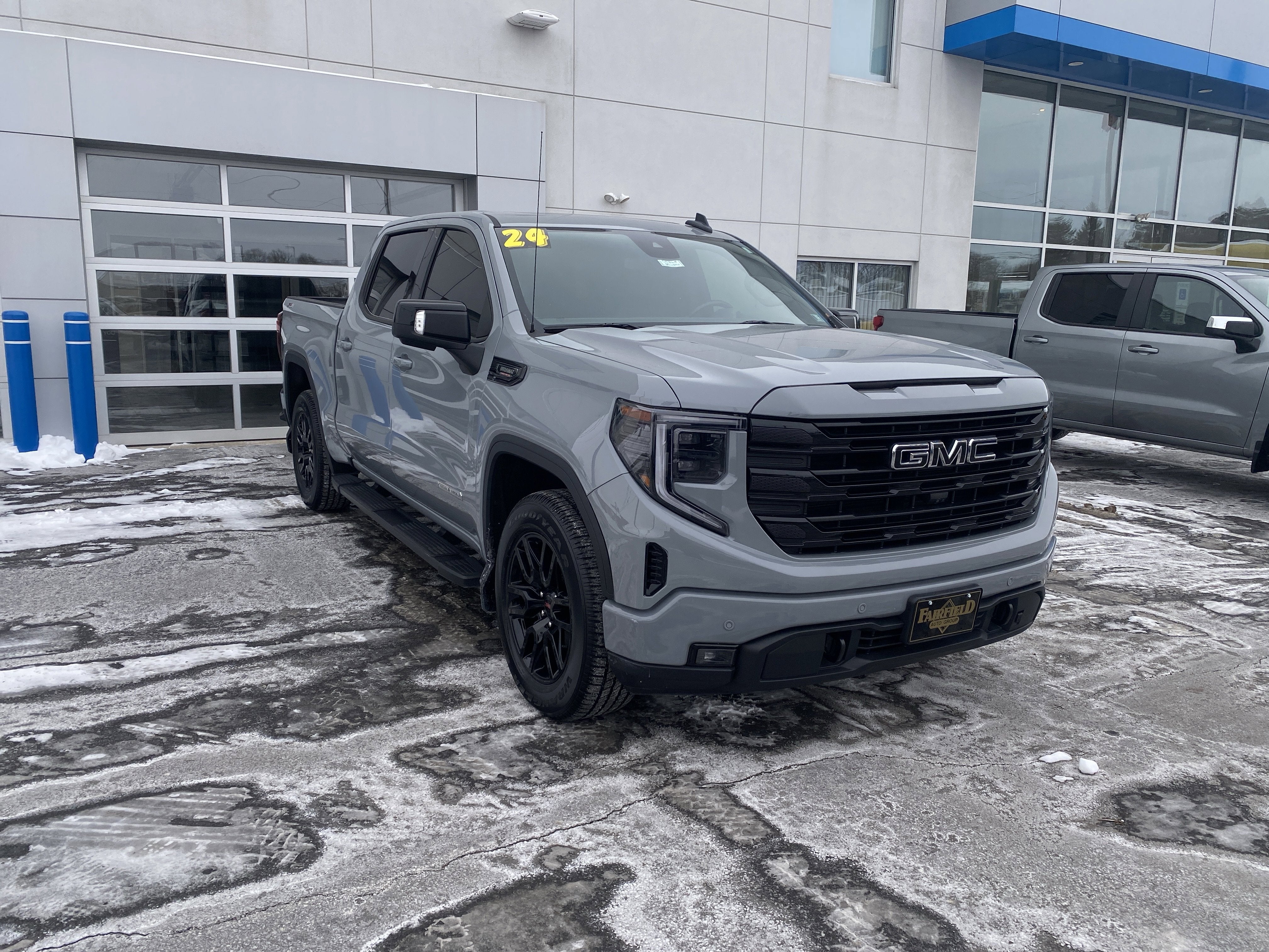 2024 GMC Sierra 1500 Elevation