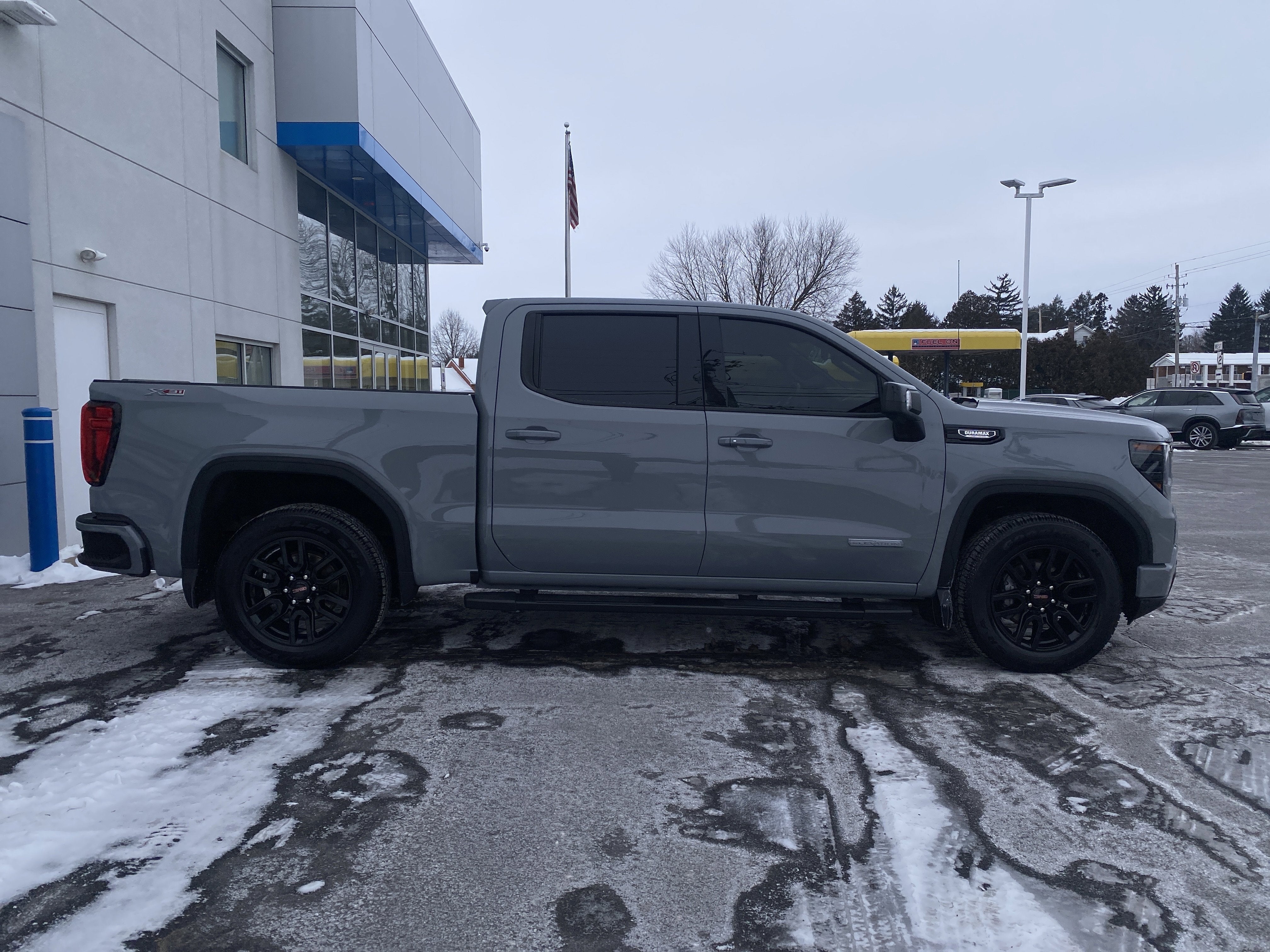2024 GMC Sierra 1500 Elevation
