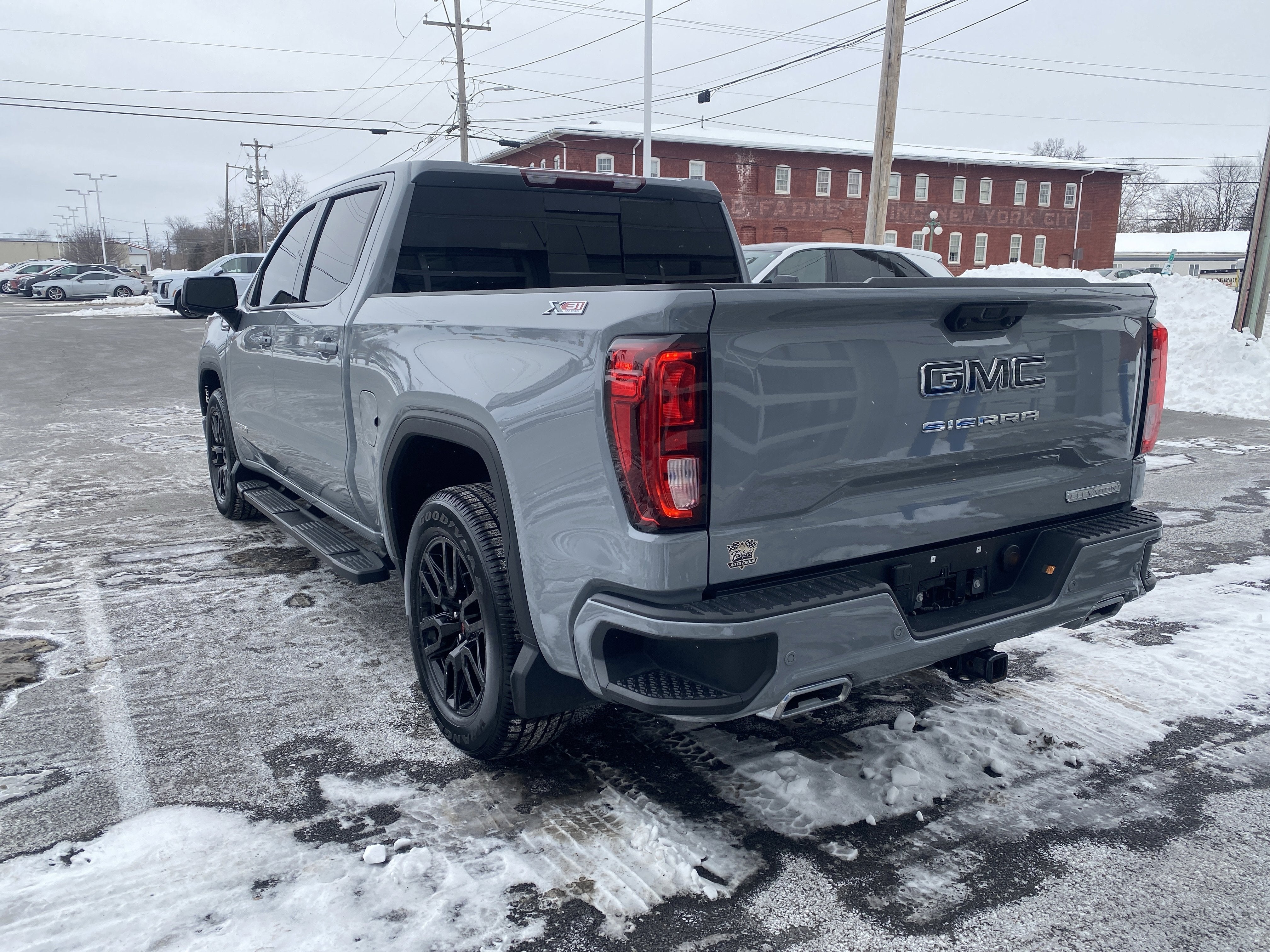 2024 GMC Sierra 1500 Elevation