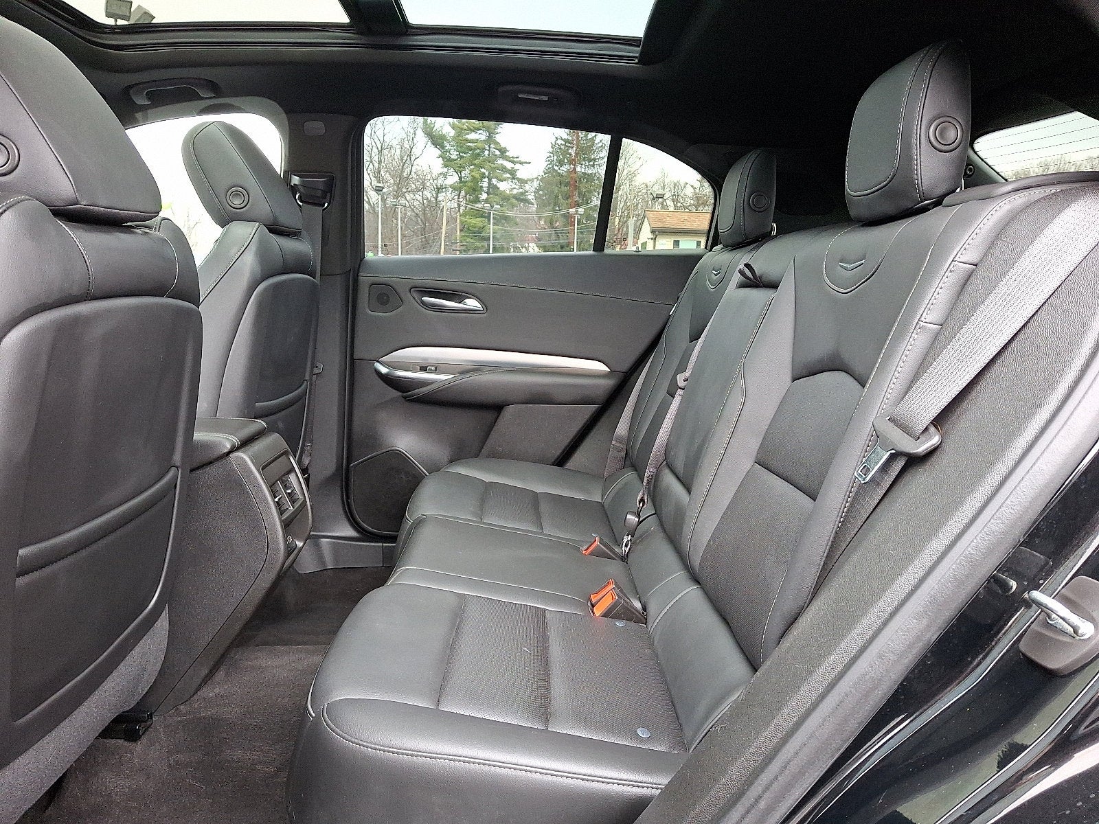 2022 Cadillac XT4 Premium Luxury