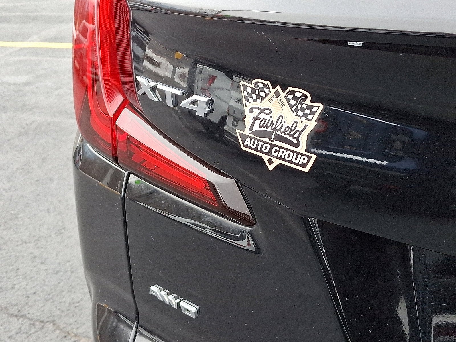 2022 Cadillac XT4 Premium Luxury