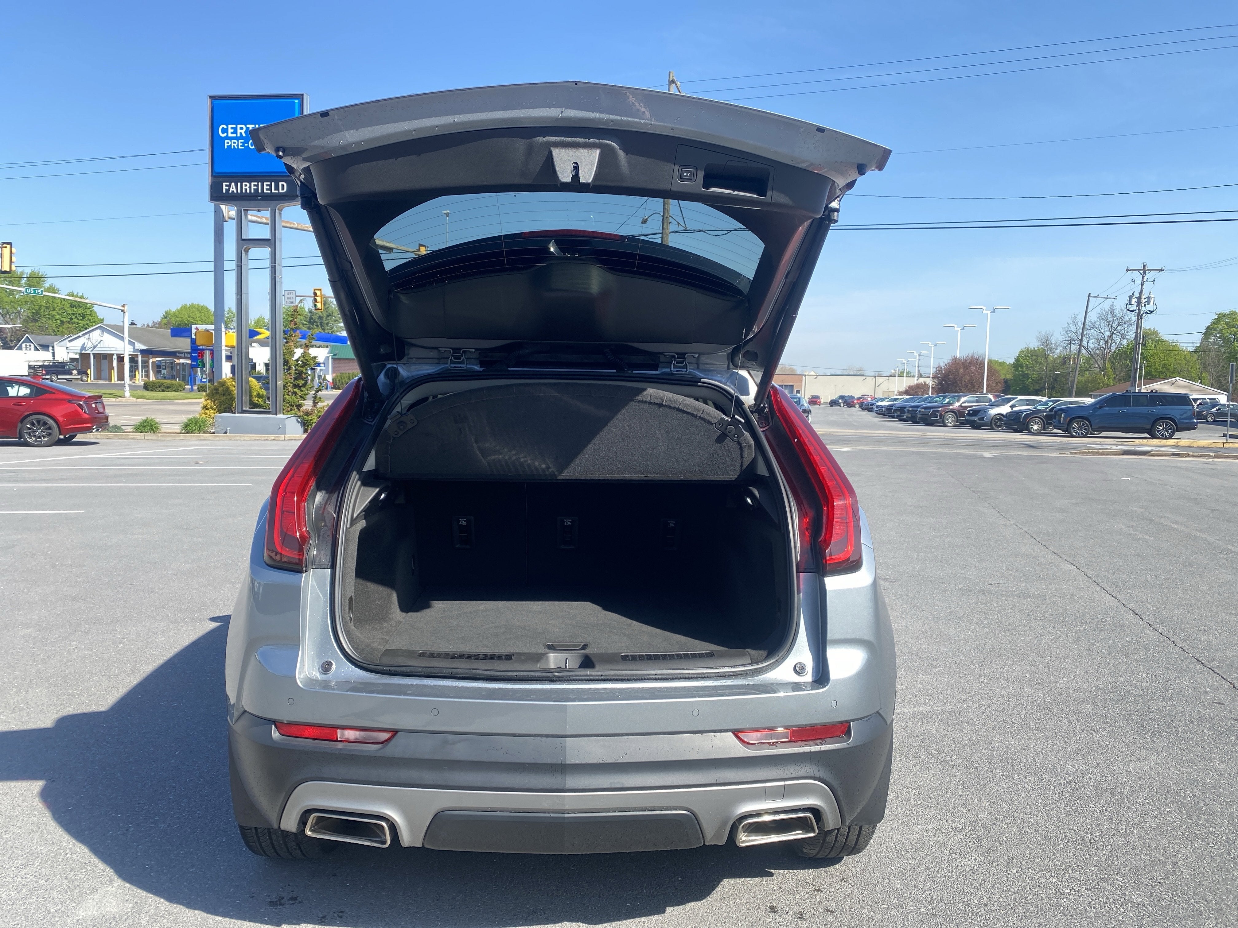 2023 Cadillac XT4 Premium Luxury