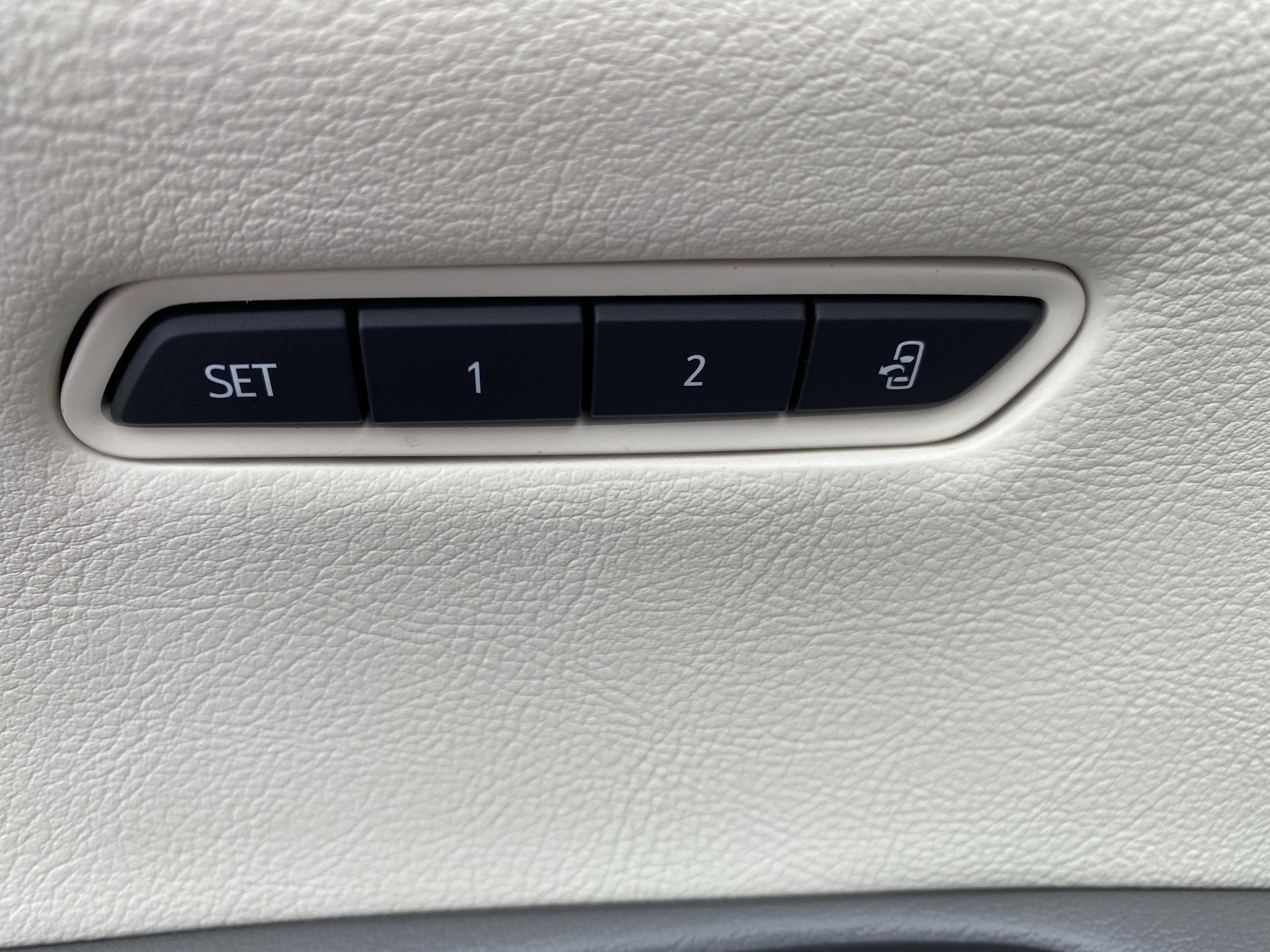 2022 Cadillac XT5 AWD Premium Luxury