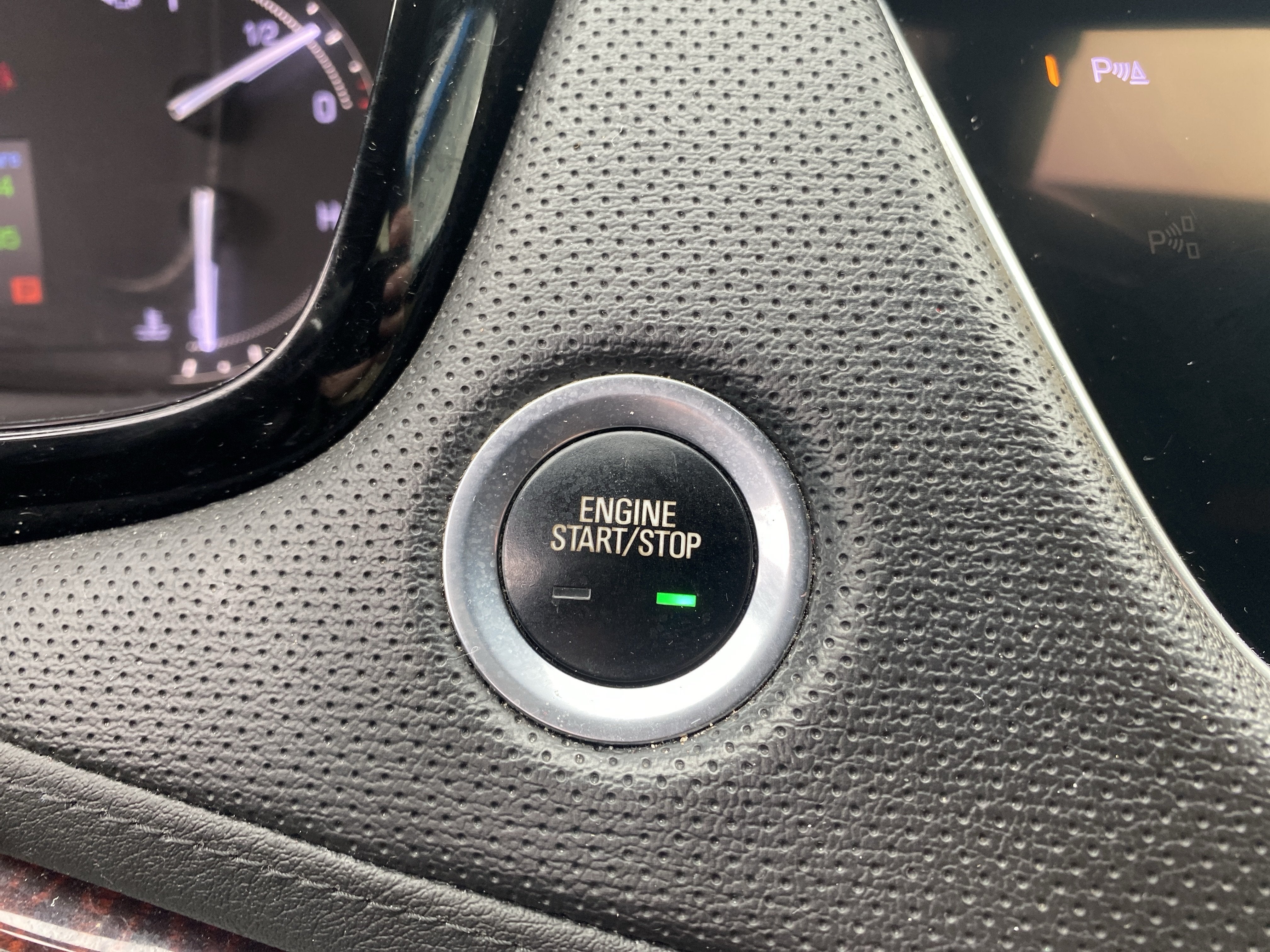 2017 Cadillac XT5 Luxury AWD