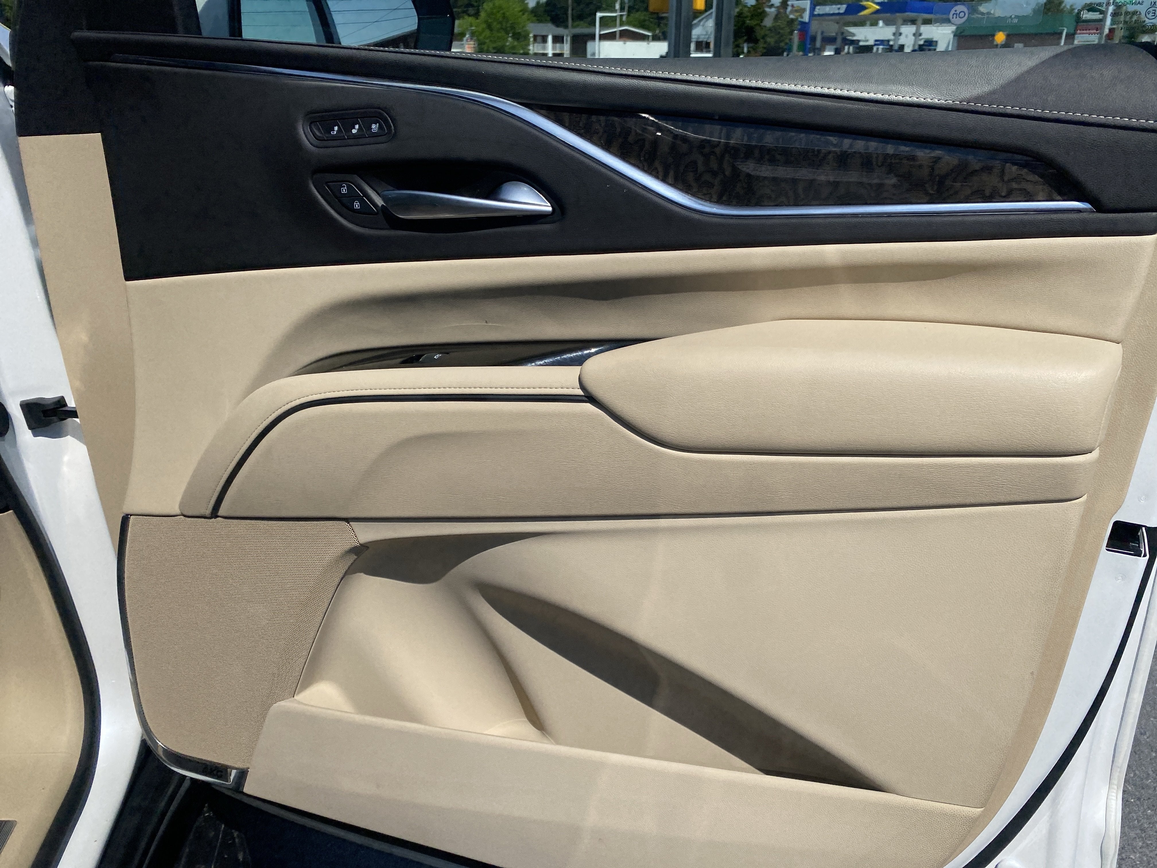 2024 Cadillac Escalade ESV Premium Luxury
