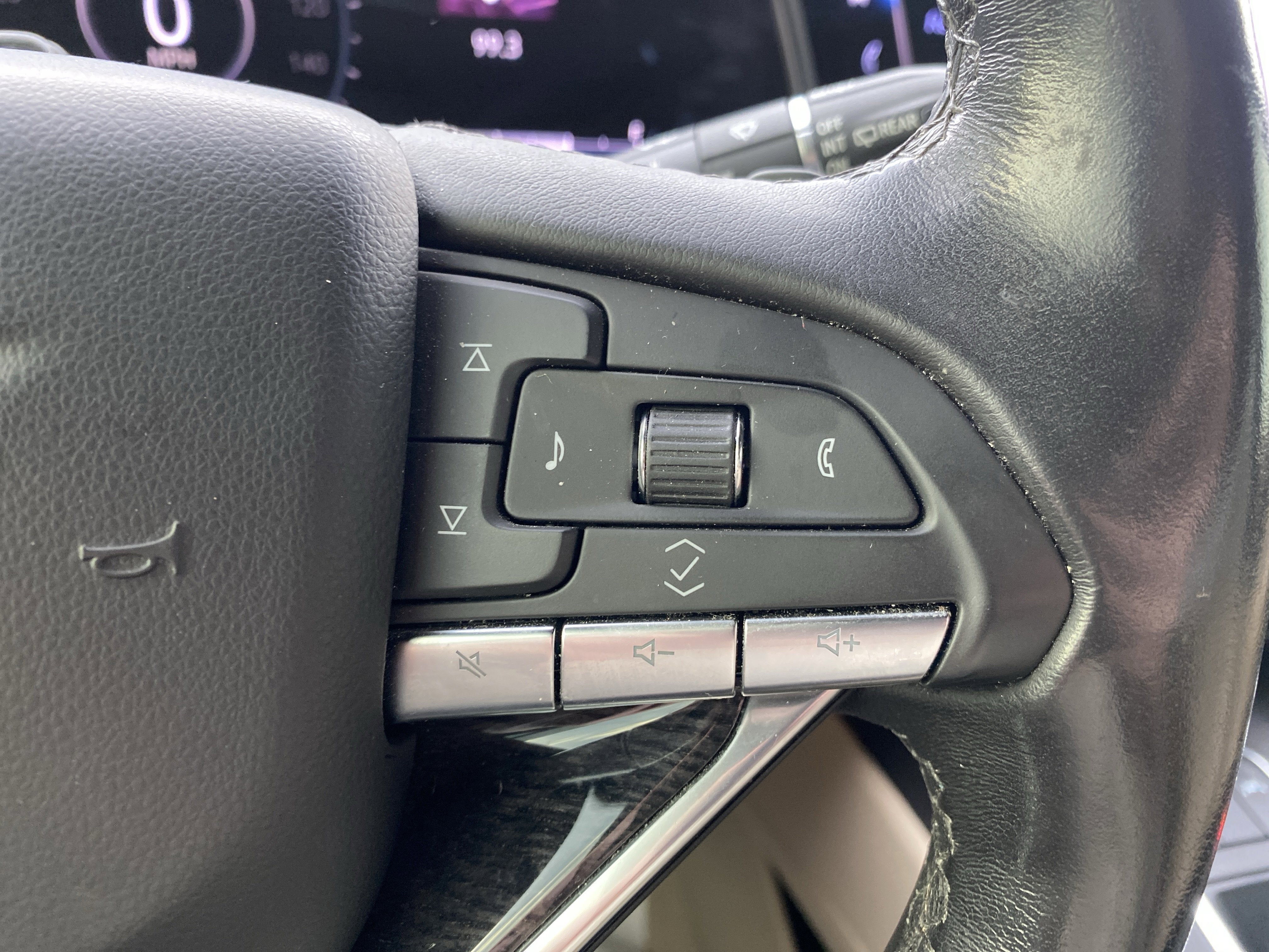 2022 Cadillac Escalade ESV Premium Luxury