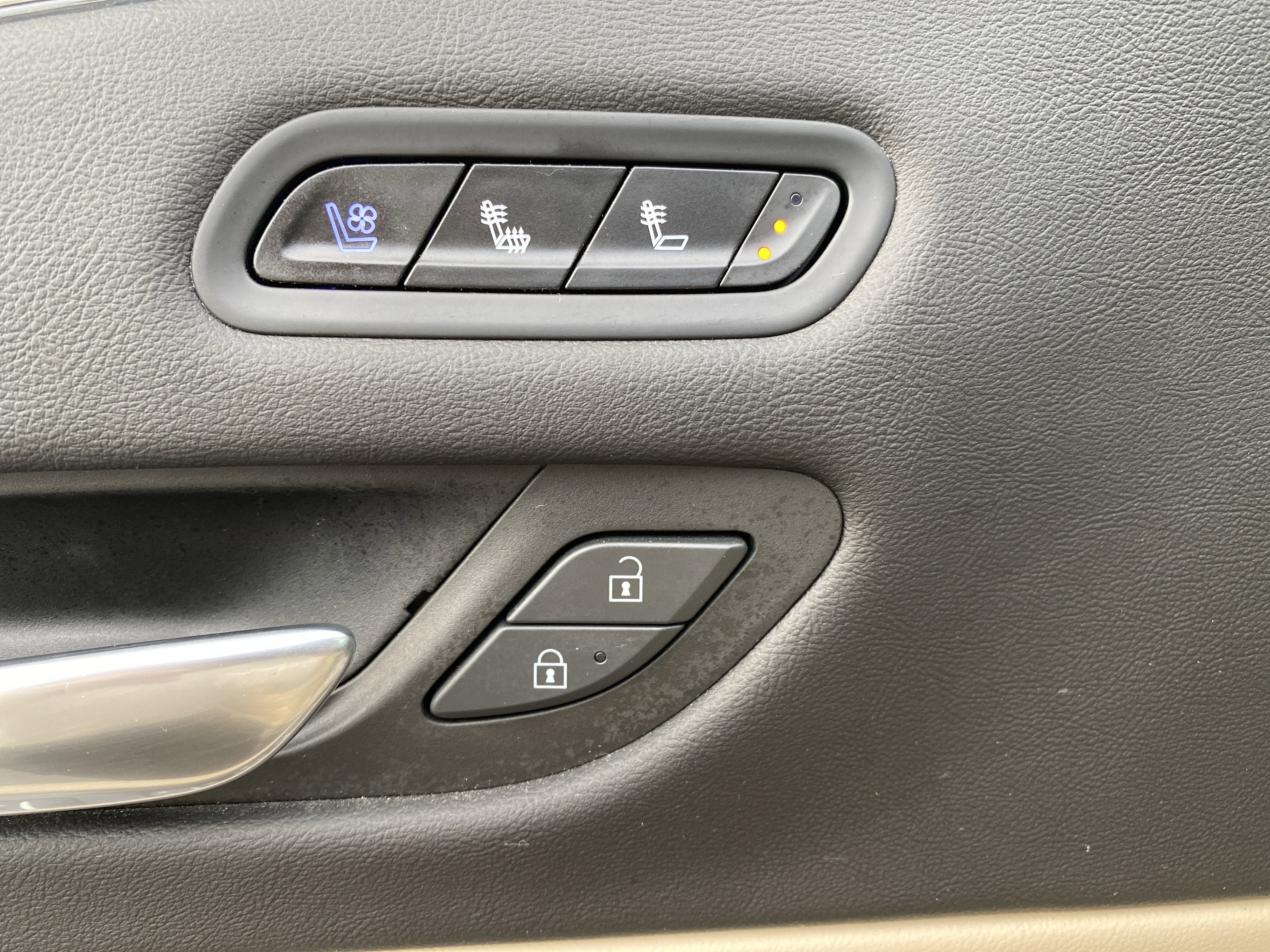 2022 Cadillac Escalade ESV Premium Luxury