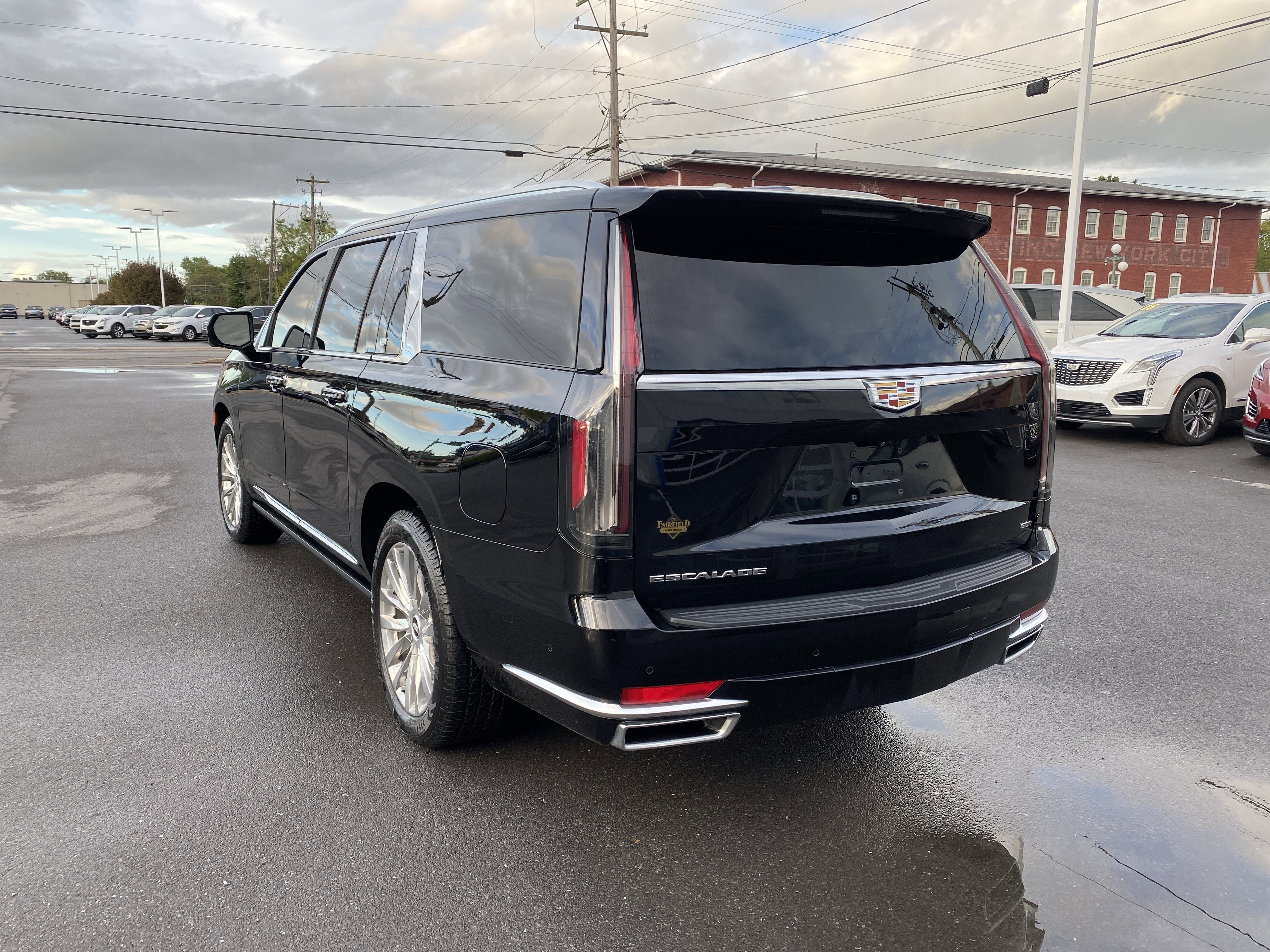 2022 Cadillac Escalade ESV Premium Luxury