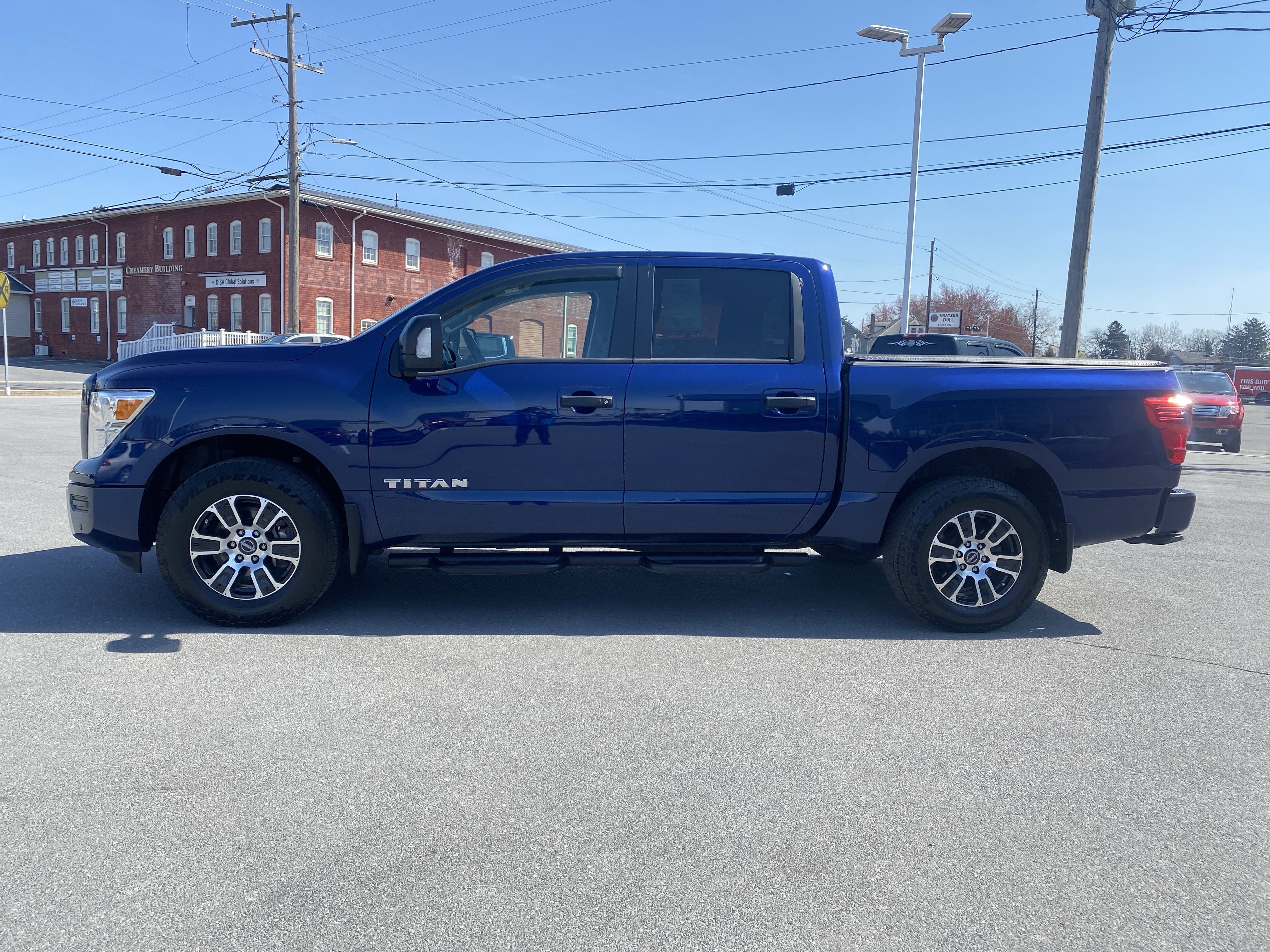 2024 Nissan Titan SV